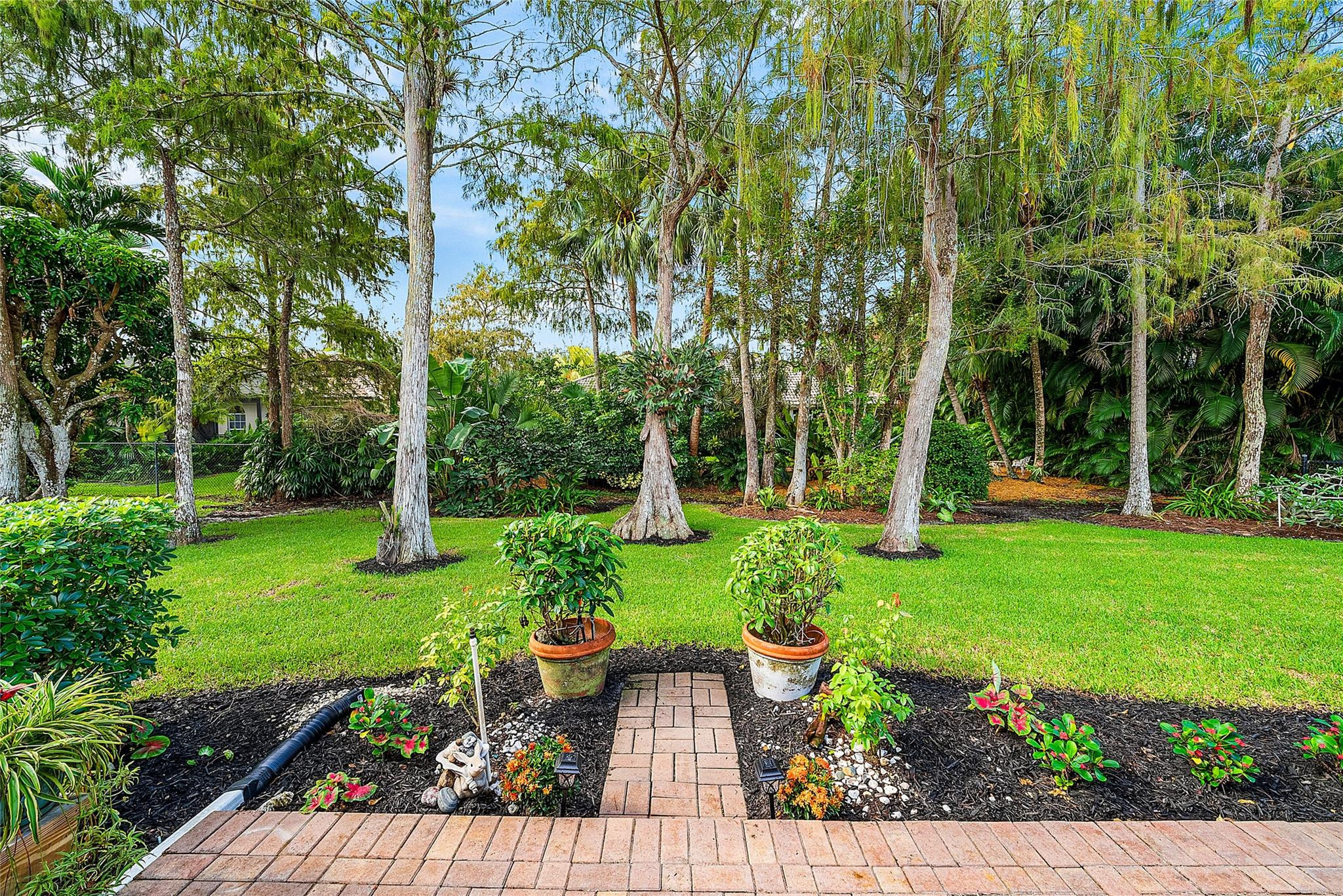 153 Kapok Crescent