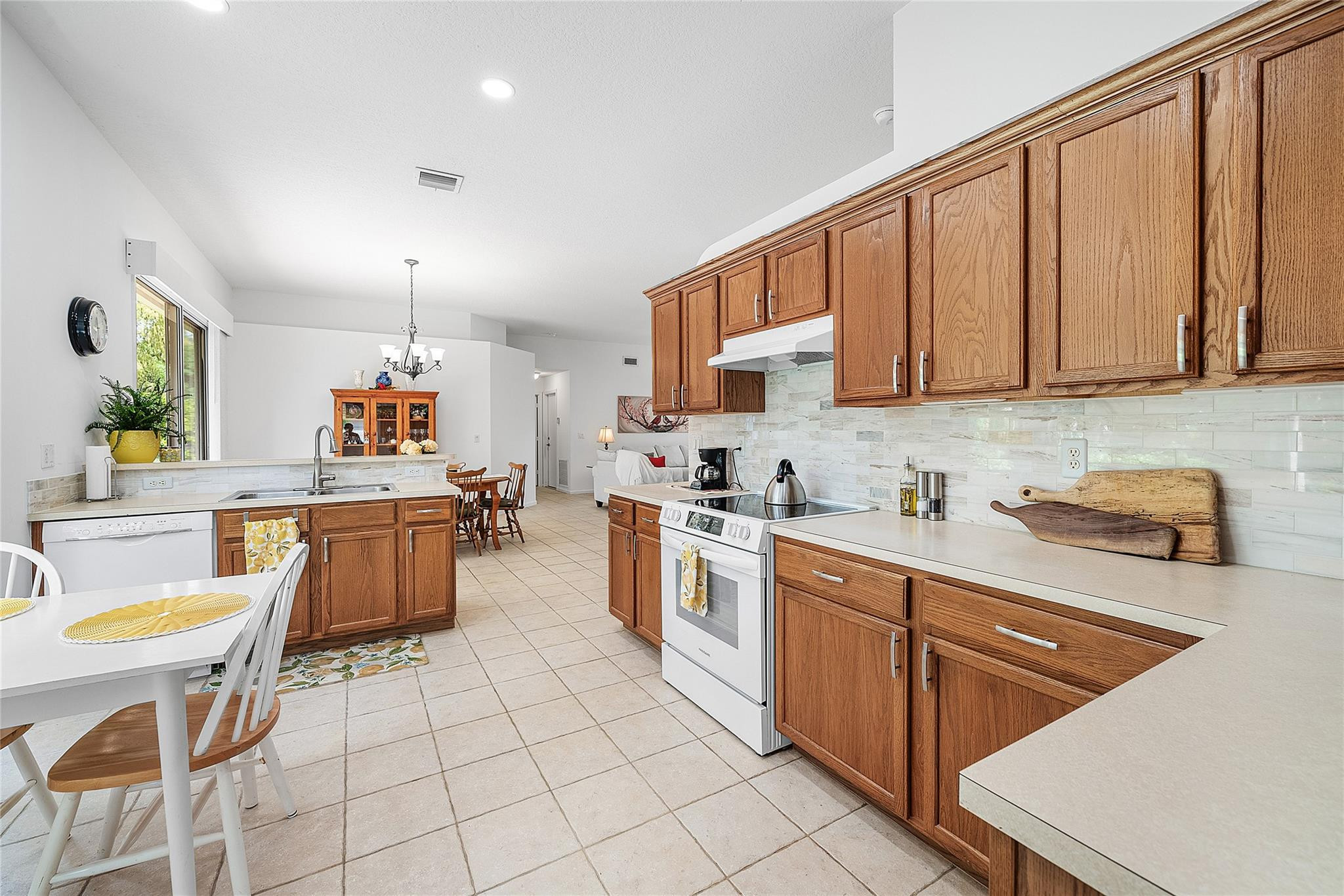153 Kapok Crescent