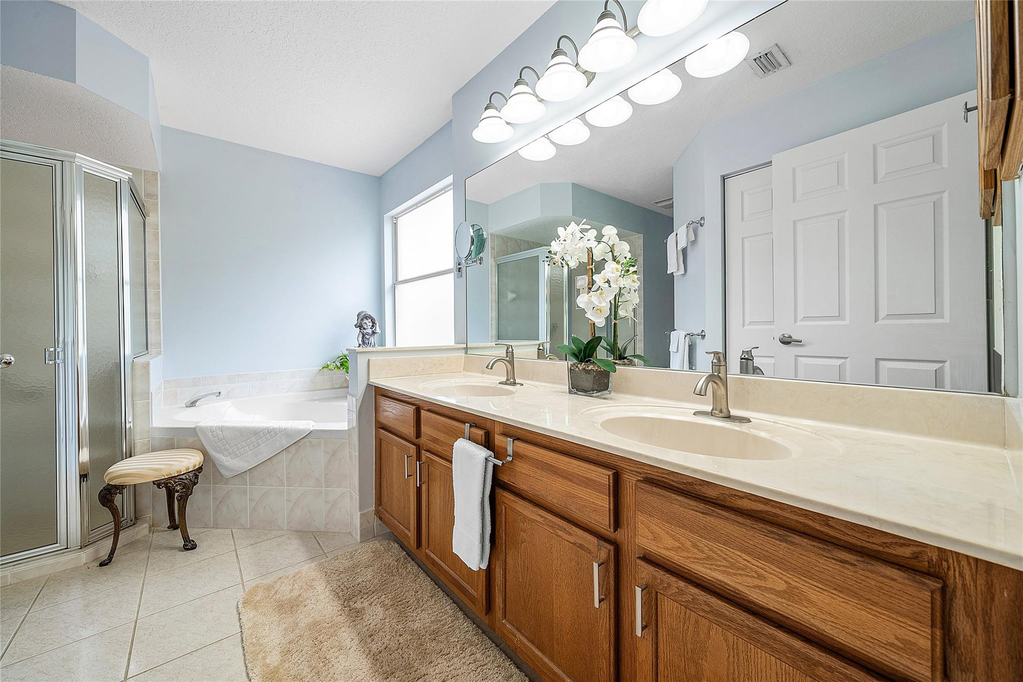 153 Kapok Crescent