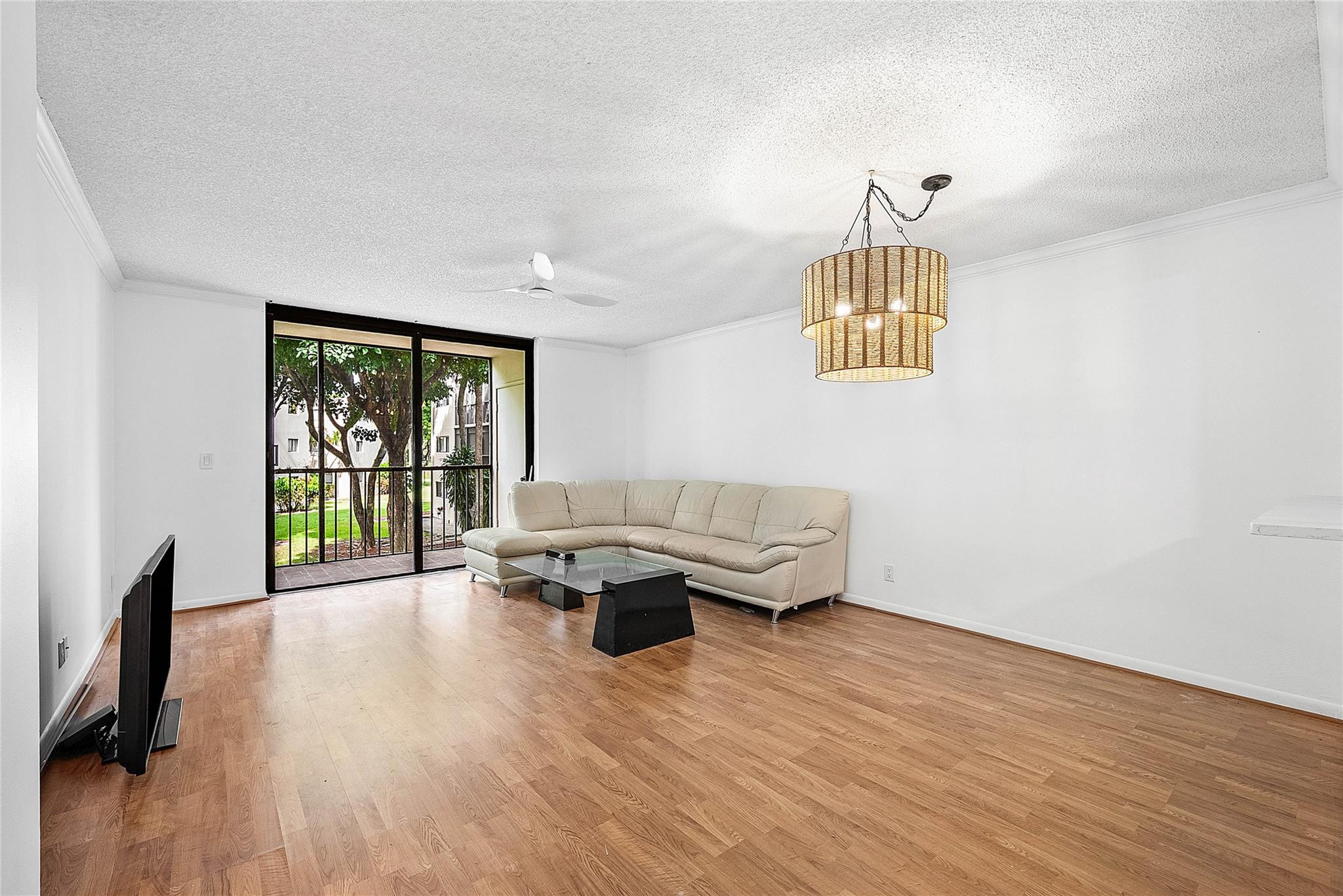 5280 Las Verdes Circle 202