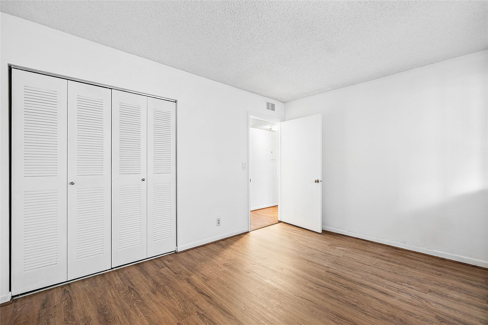 5280 Las Verdes Circle 202