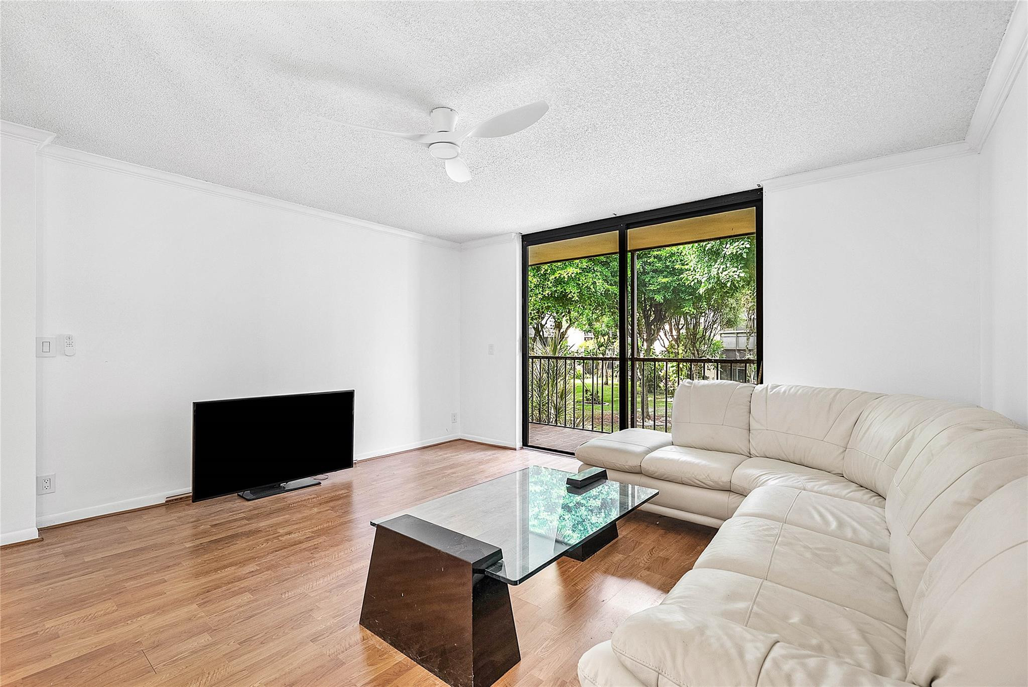 5280 Las Verdes Circle 202