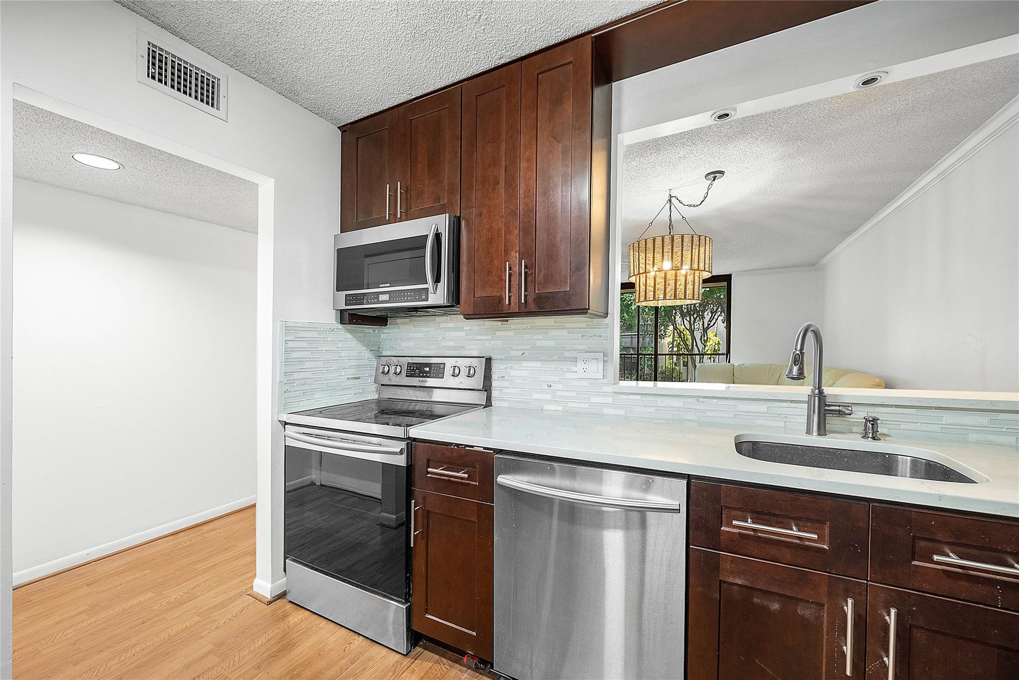 5280 Las Verdes Circle 202