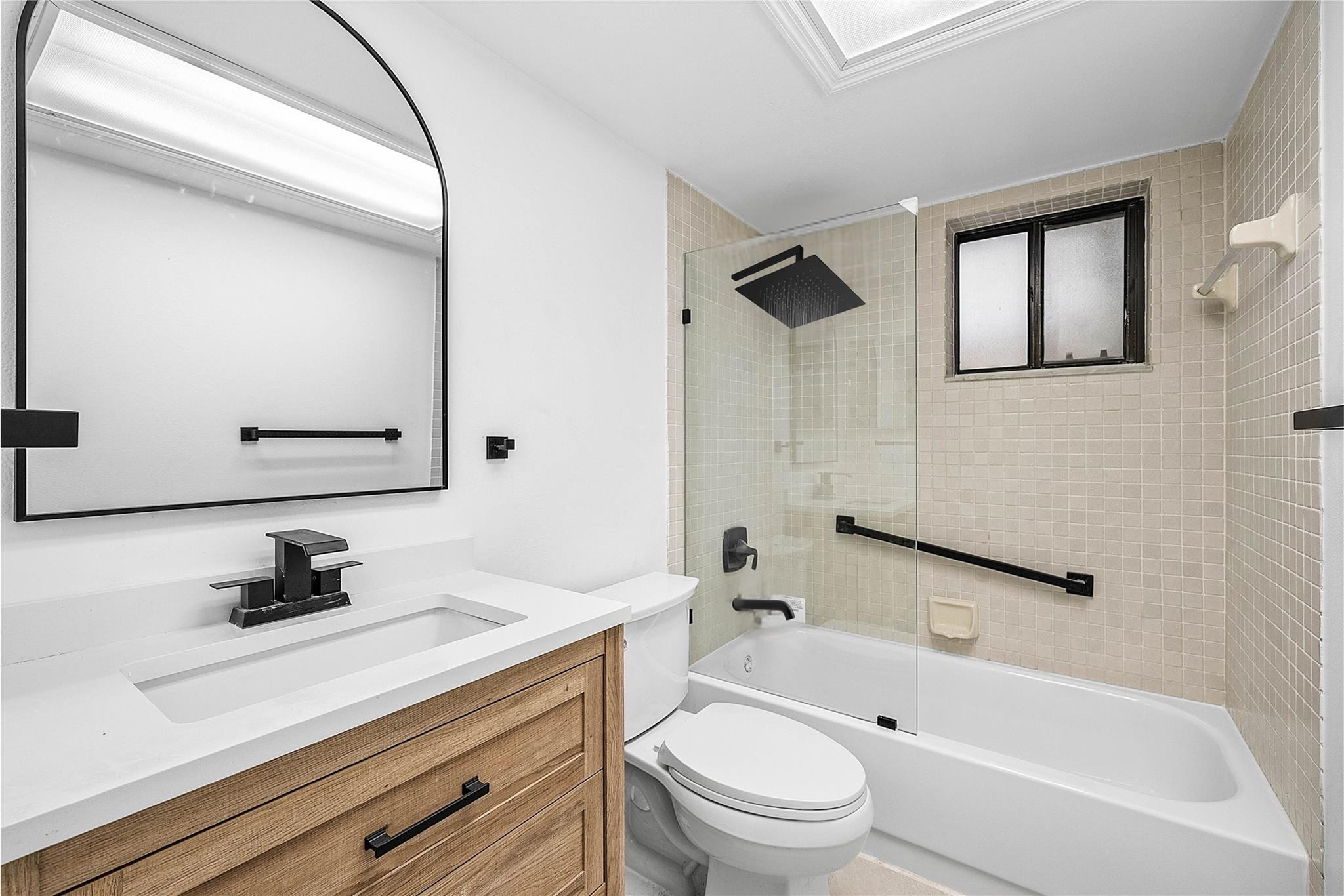5280 Las Verdes Circle 202