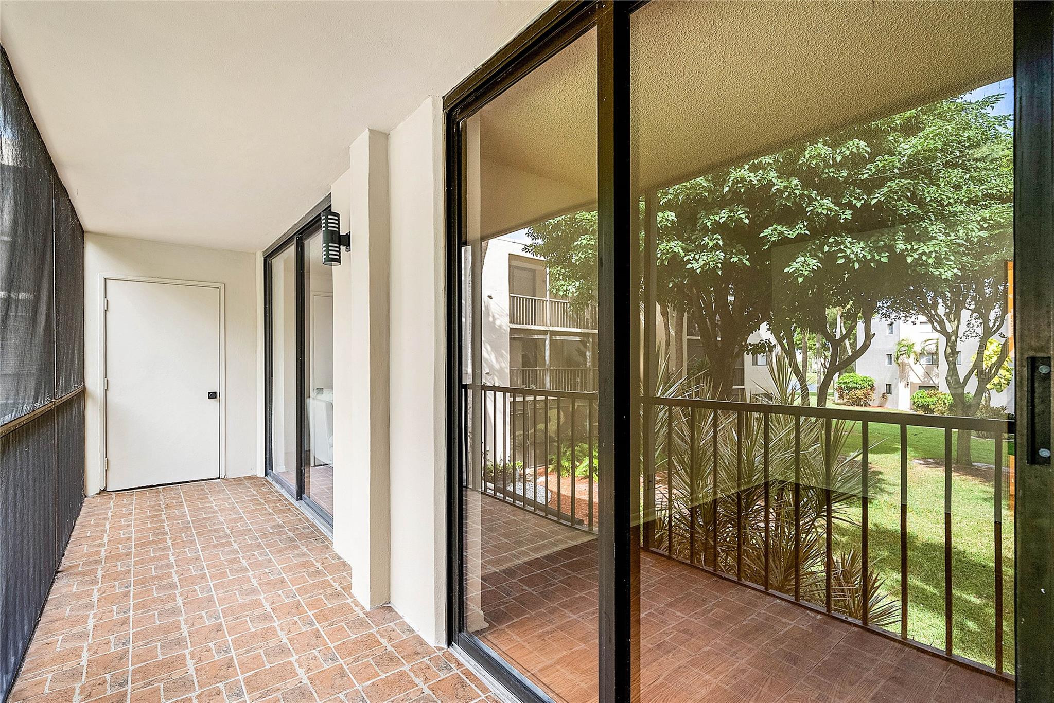 5280 Las Verdes Circle 202