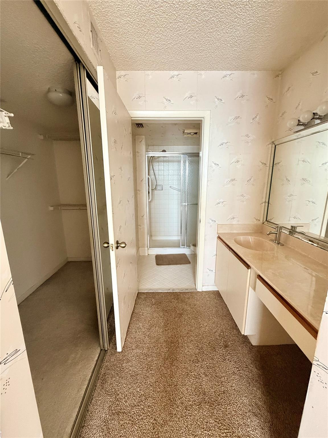 2907 Carambola Circle 201