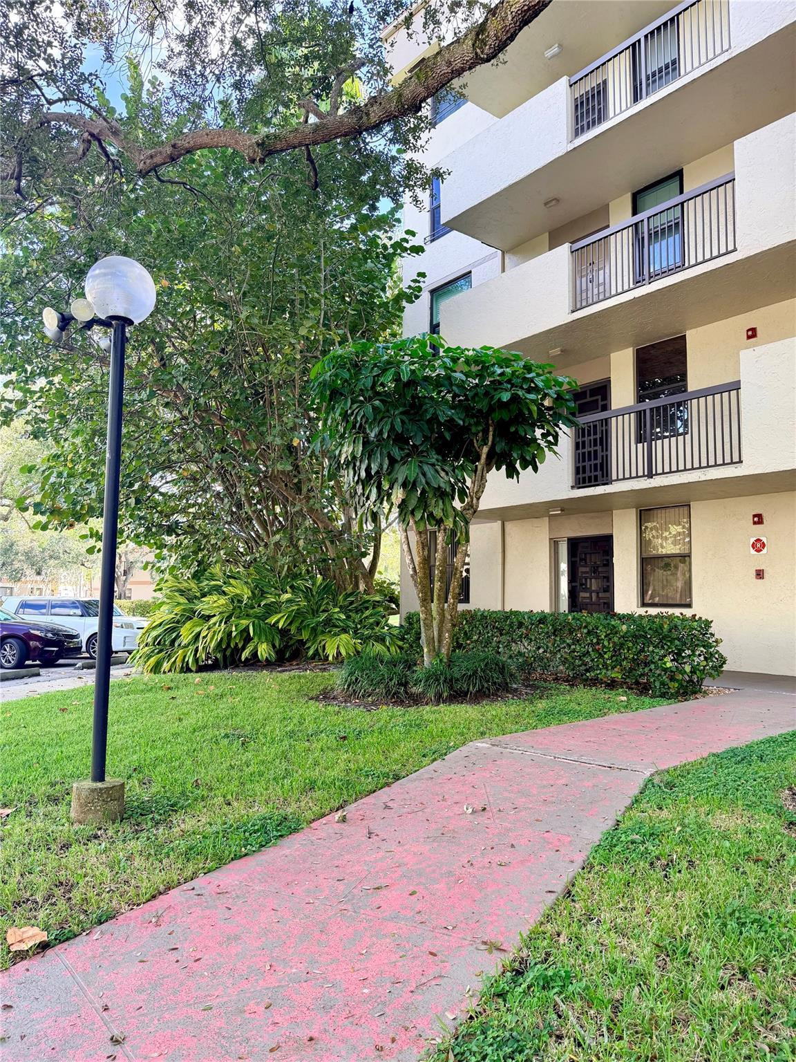 2907 Carambola Circle 201
