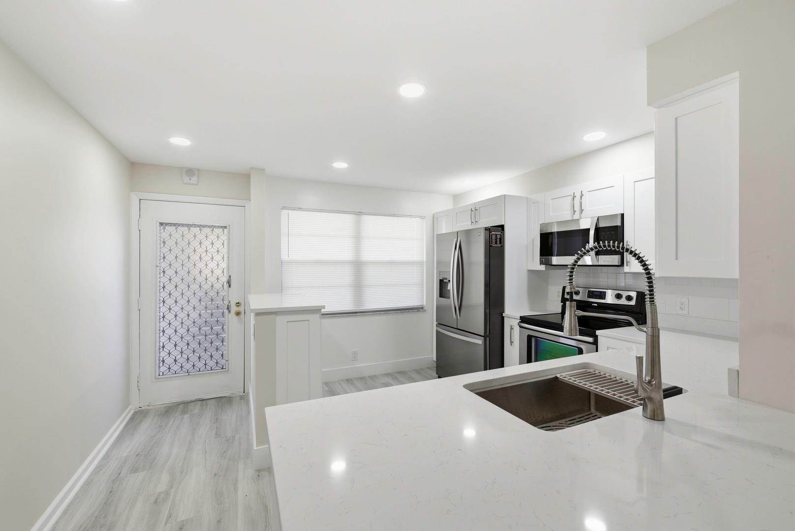 2901 Victoria Circle B-2