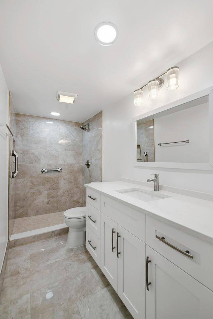 2901 Victoria Circle B-2