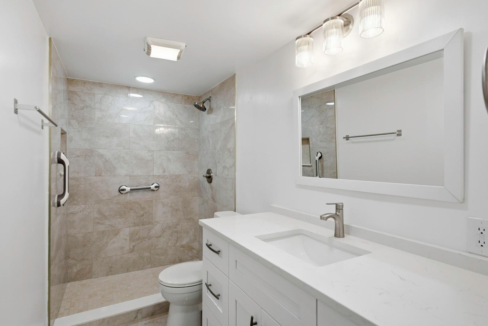 2901 Victoria Circle B-2