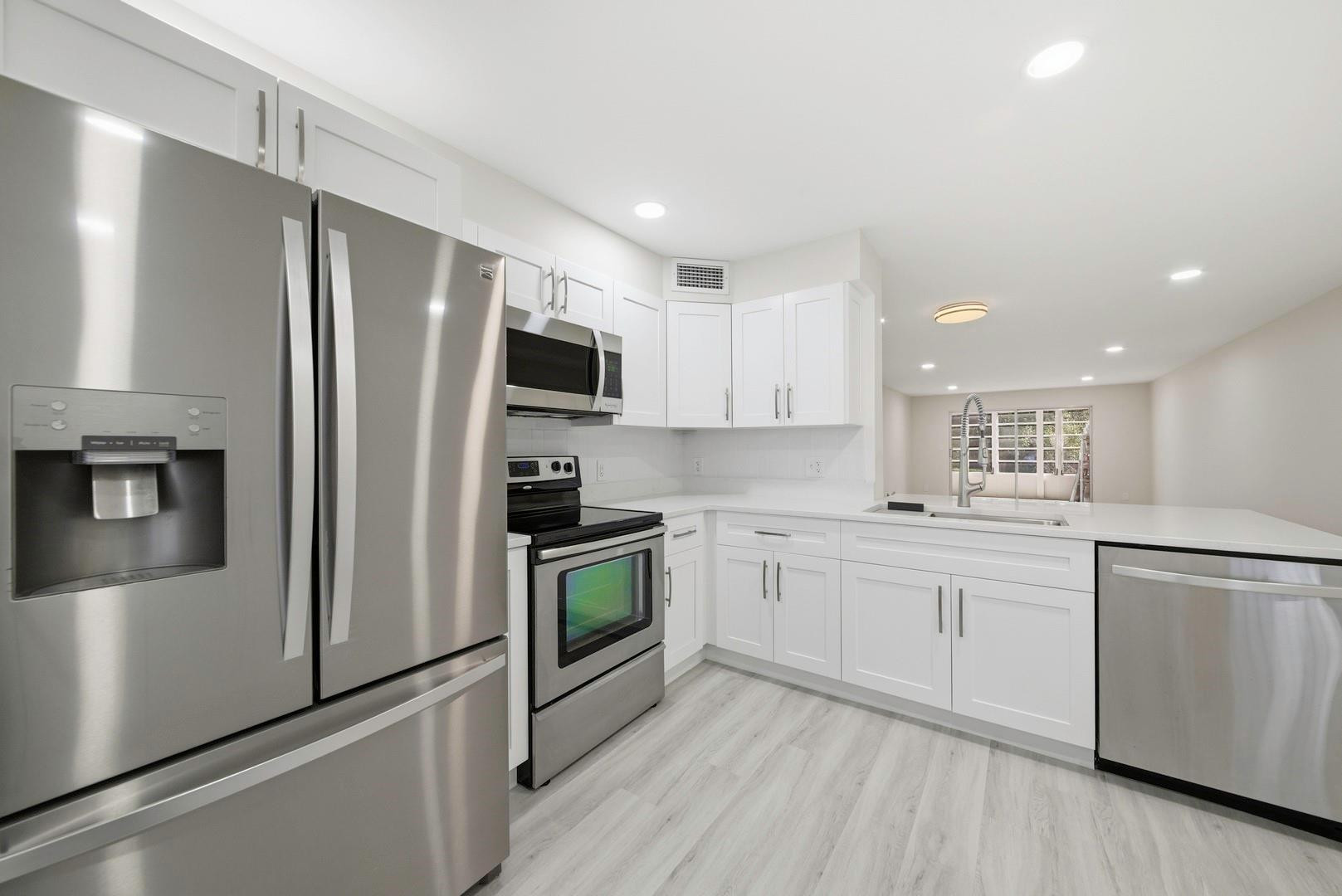 2901 Victoria Circle B-2