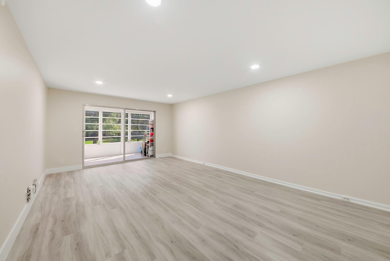 2901 Victoria Circle B-2