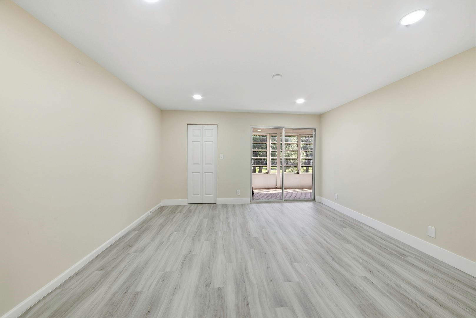 2901 Victoria Circle B-2