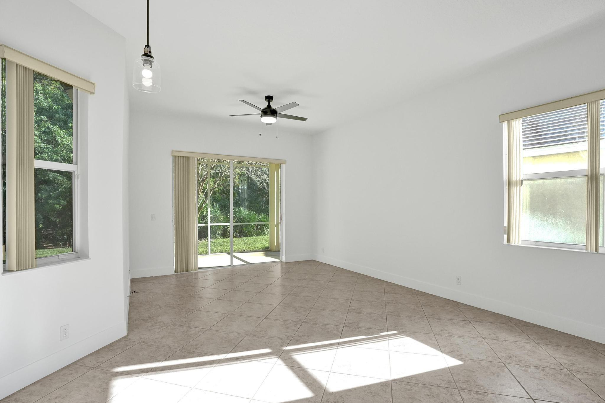 118 NW Pleasant Grove Way, Port St. Lucie