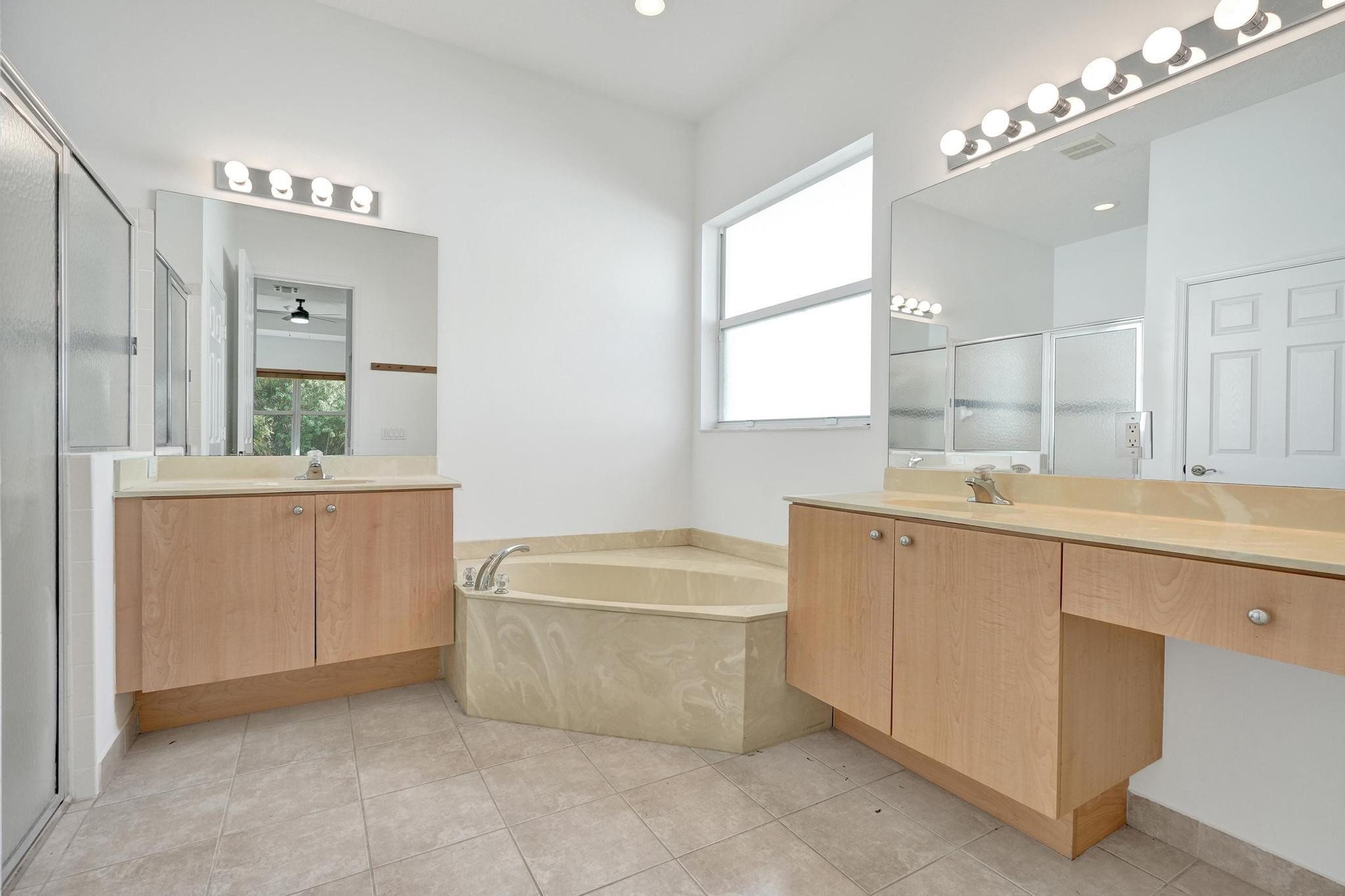 118 NW Pleasant Grove Way, Port St. Lucie