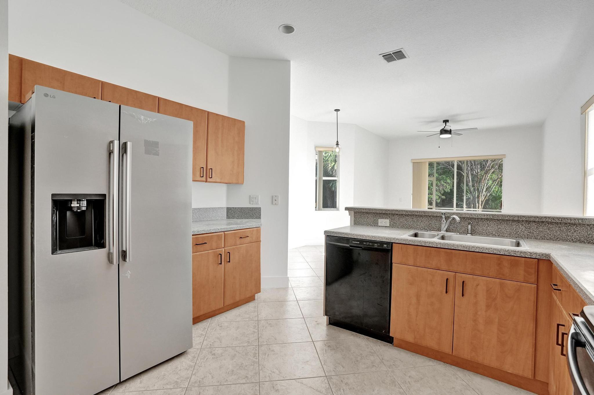 118 NW Pleasant Grove Way, Port St. Lucie