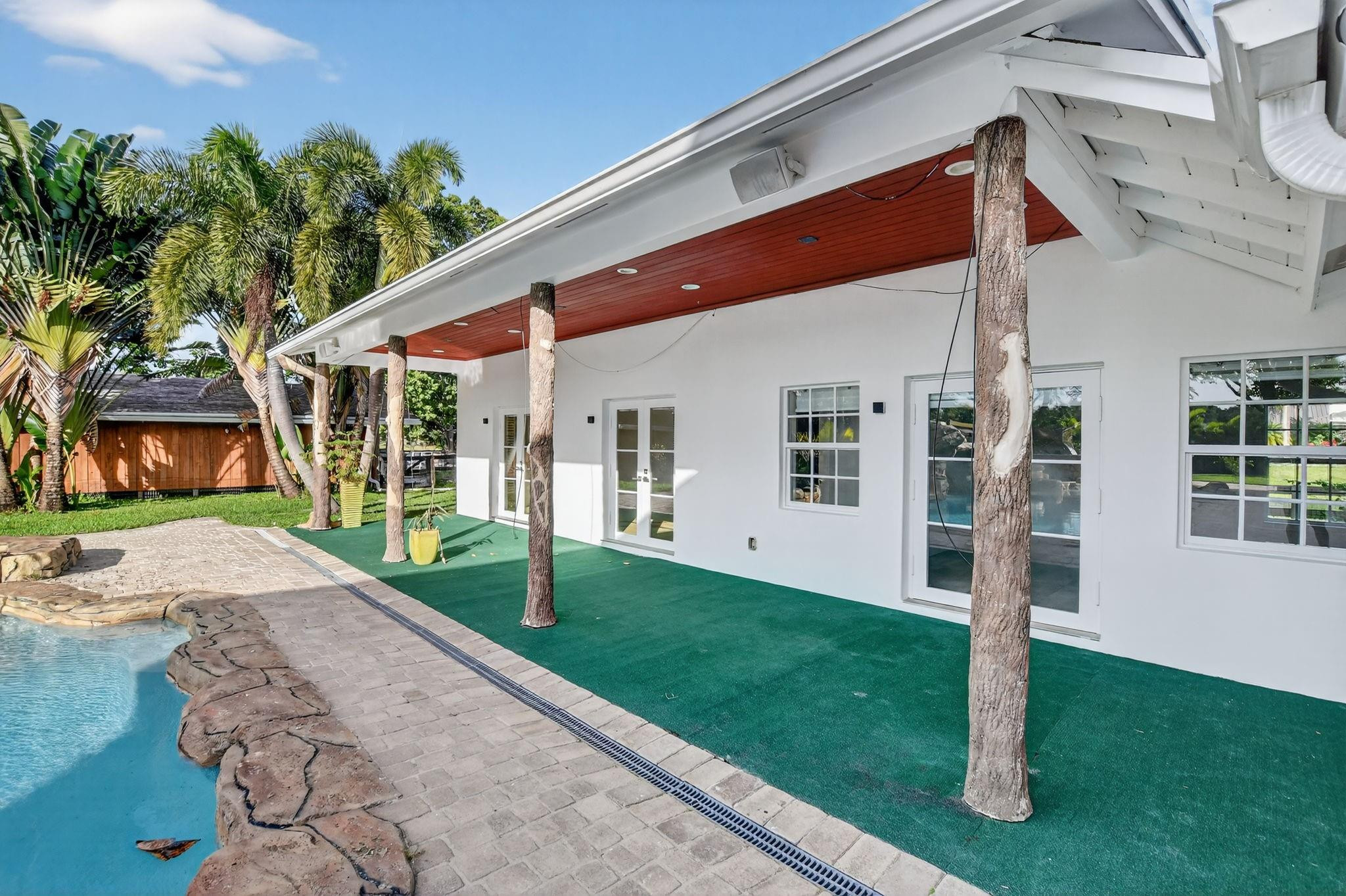 8233 Stagecoach Lane