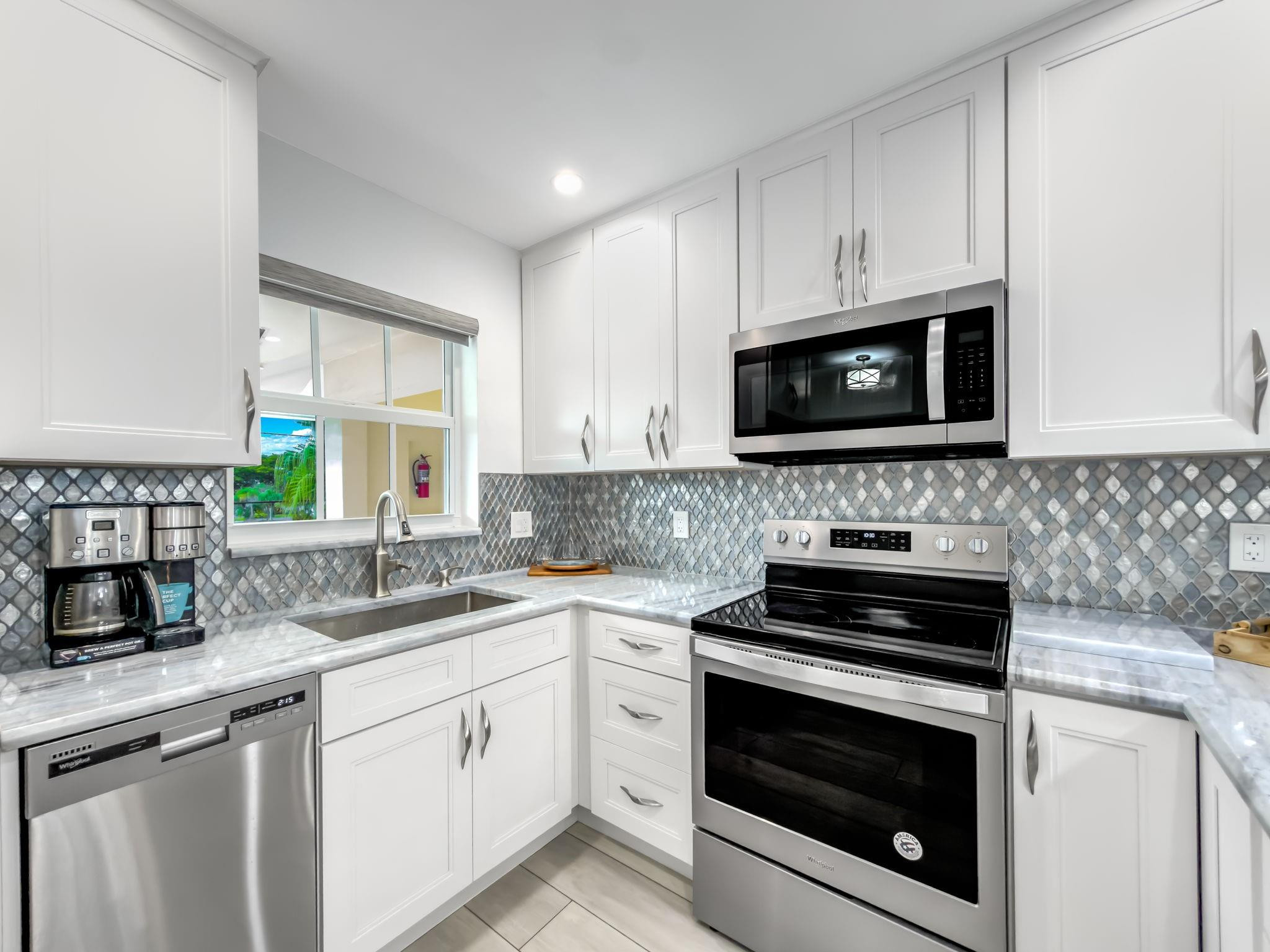 2301 NE 36th Street 202