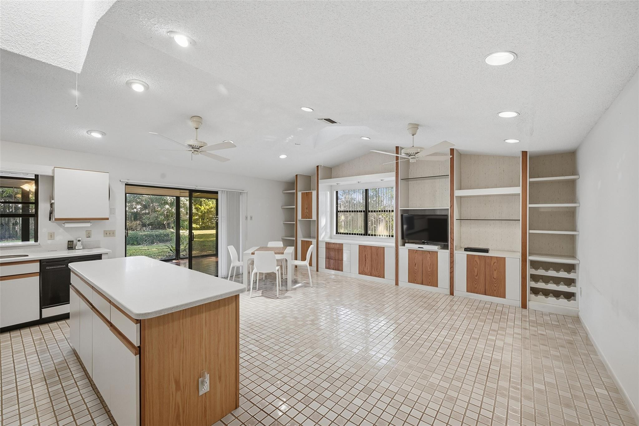 2805 NW 15th Street
