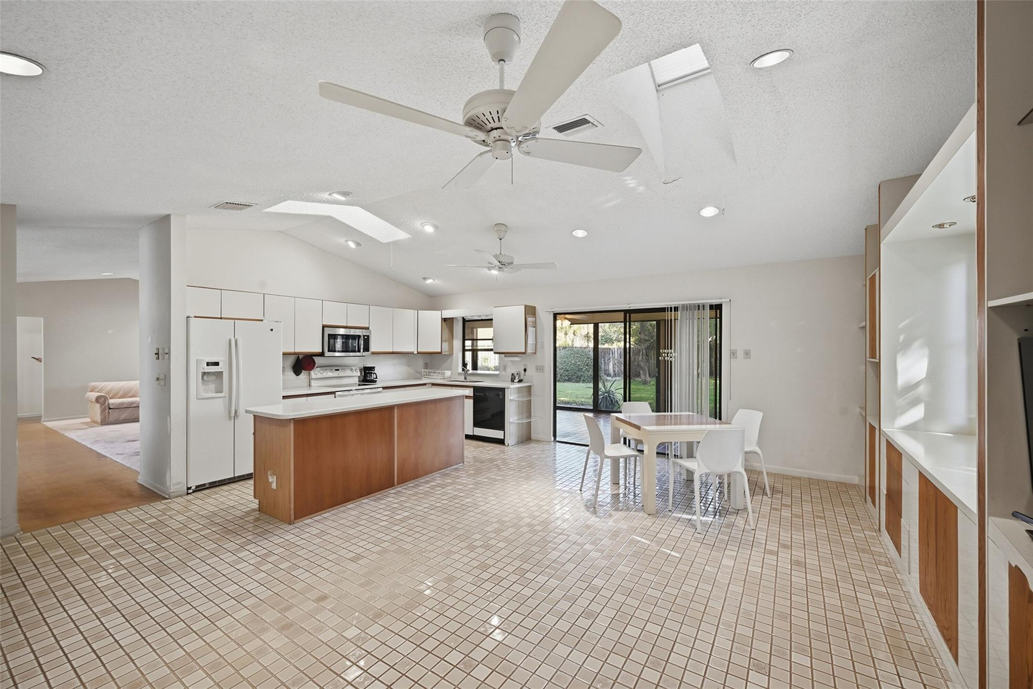 2805 NW 15th Street