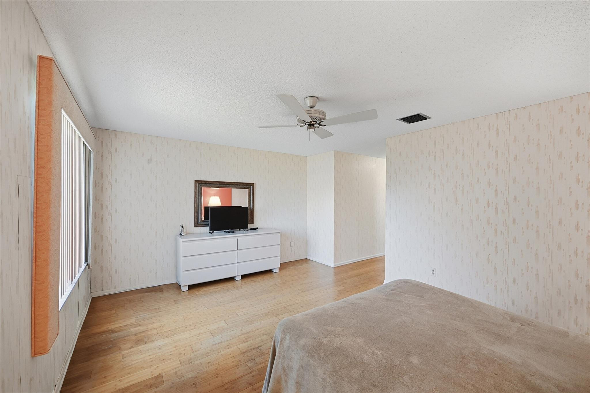 2805 NW 15th Street