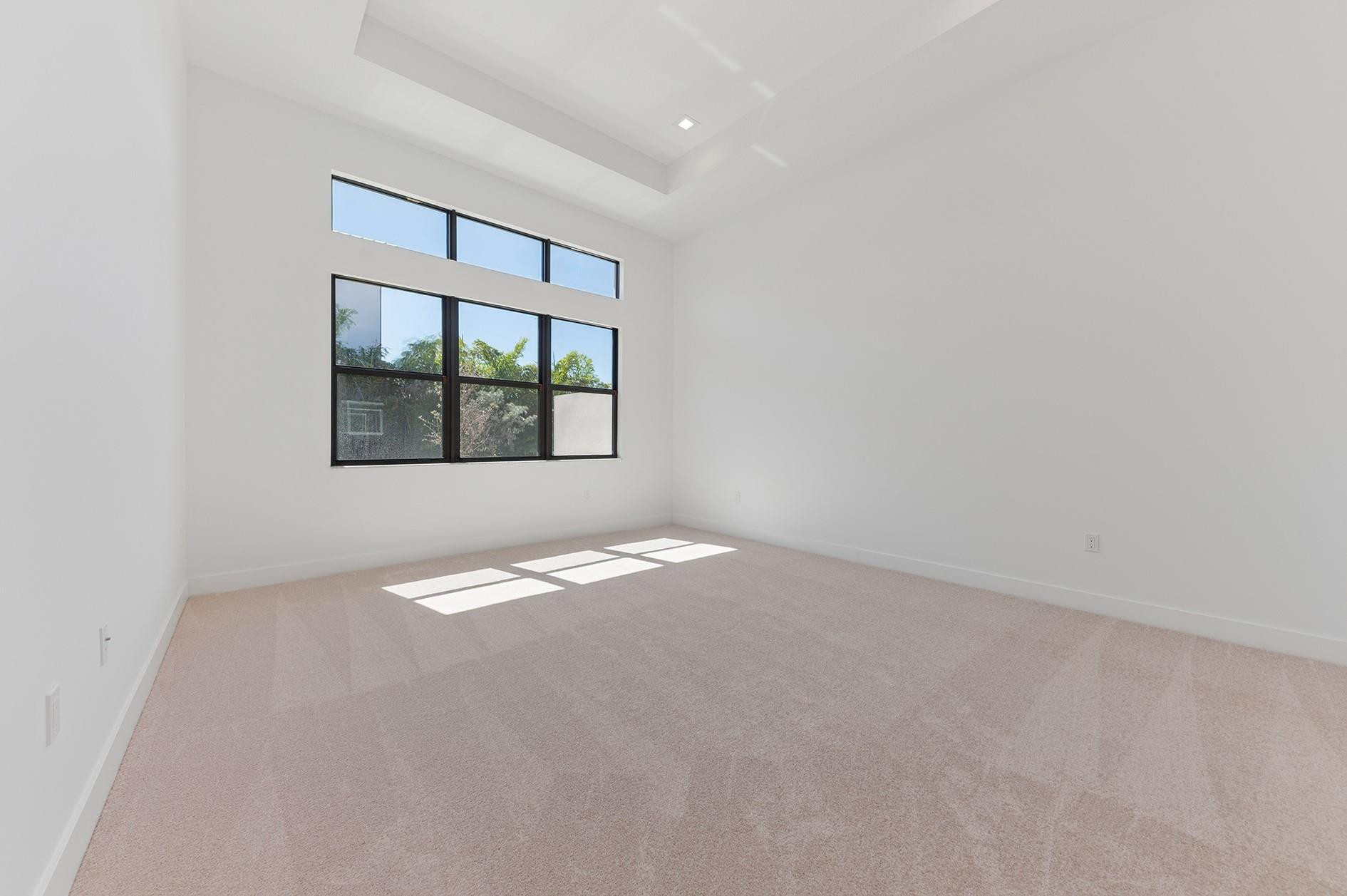 9568 Regal Palm Court