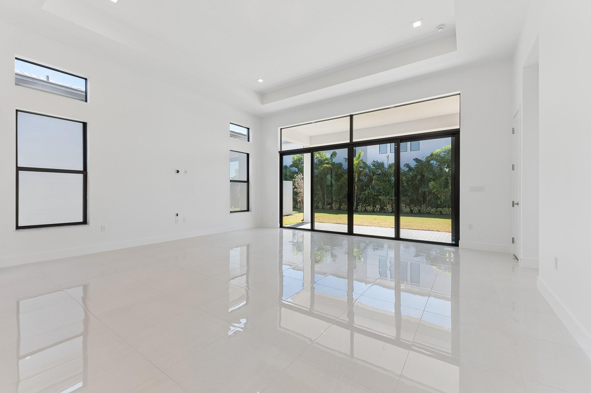 9568 Regal Palm Court