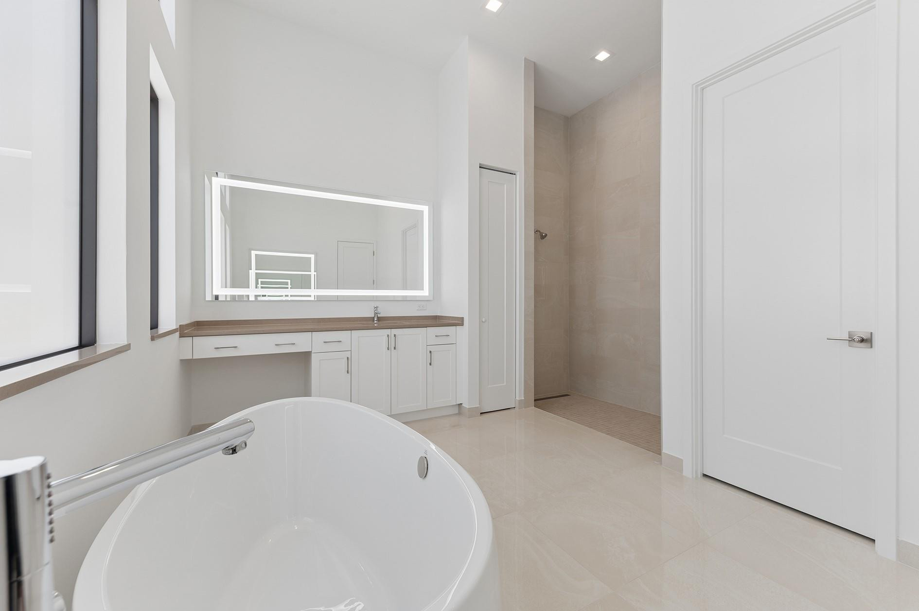 9568 Regal Palm Court
