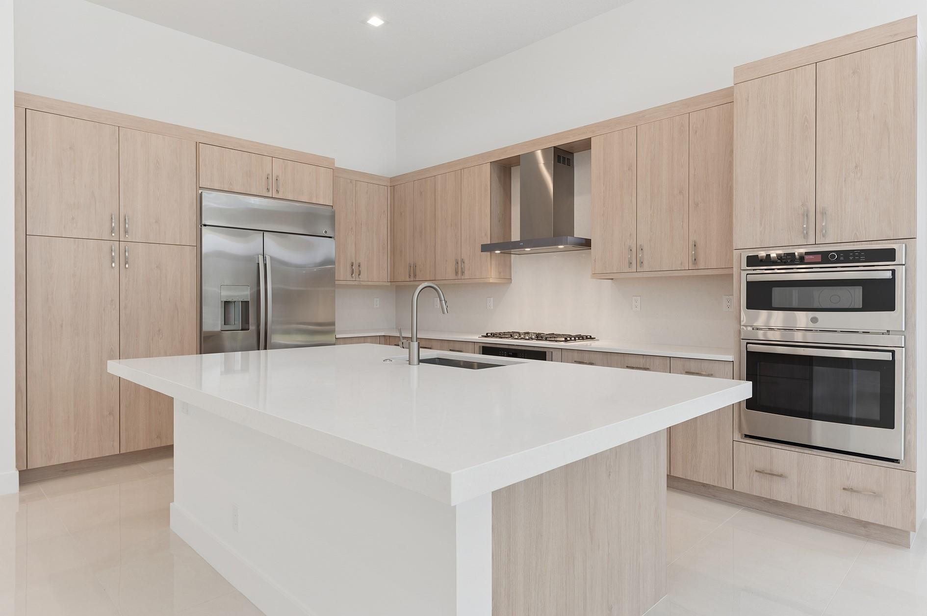9568 Regal Palm Court