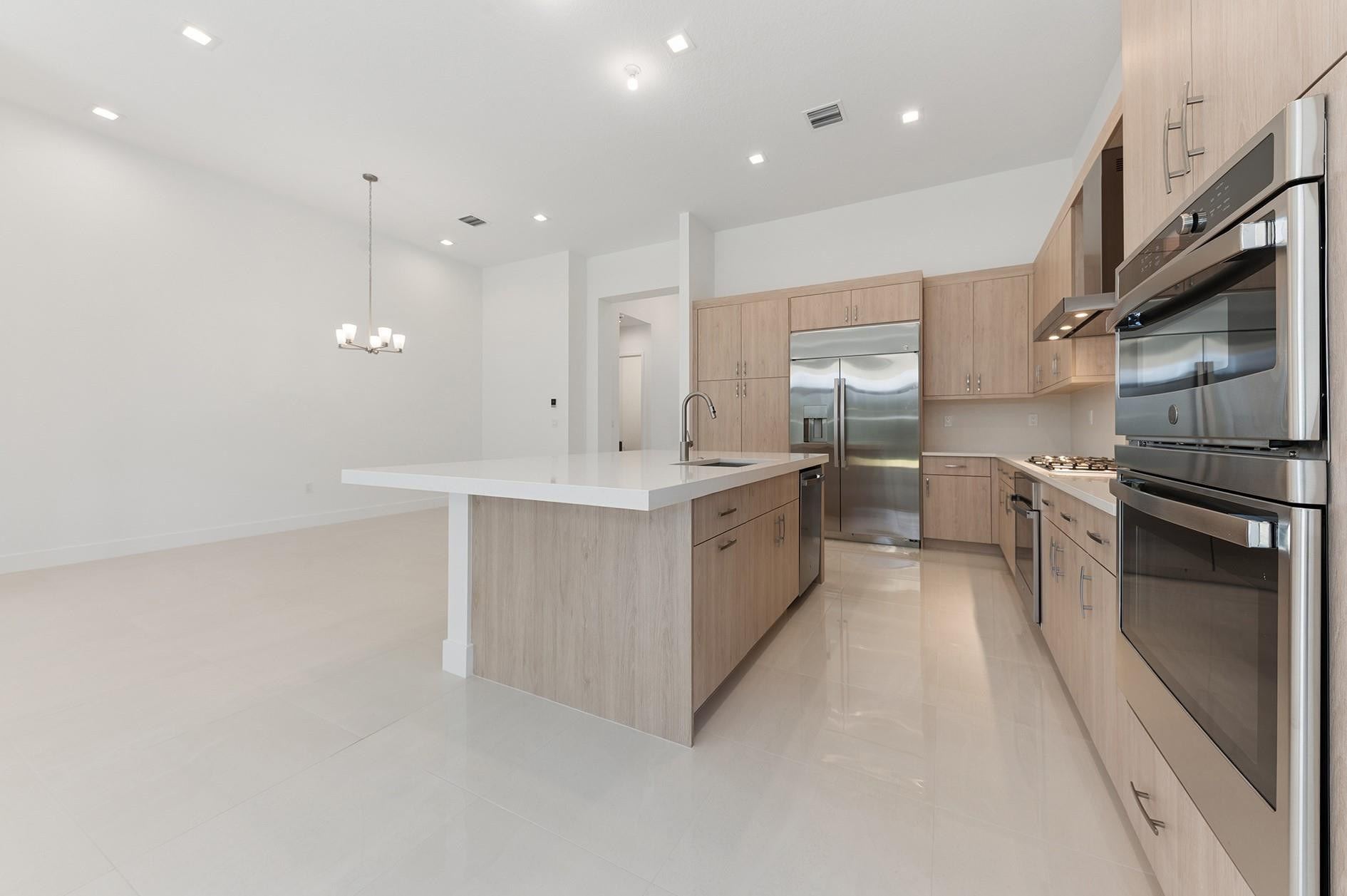 9568 Regal Palm Court