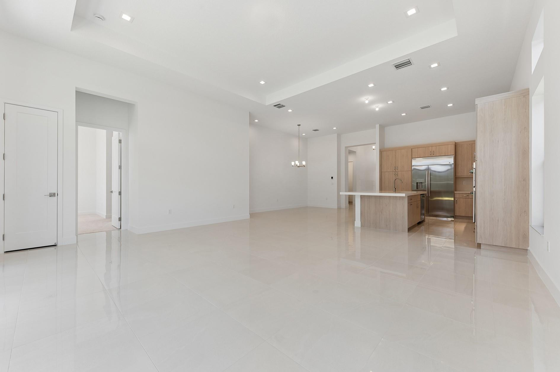 9568 Regal Palm Court
