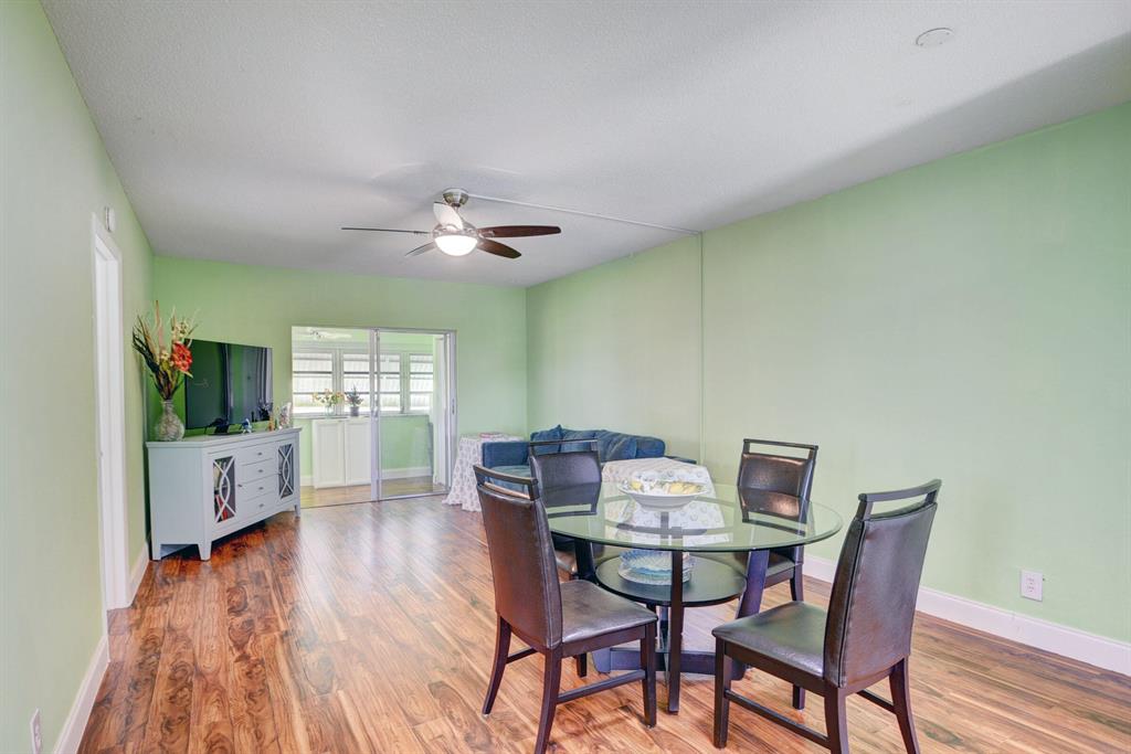 1115 Lake Terrace 201