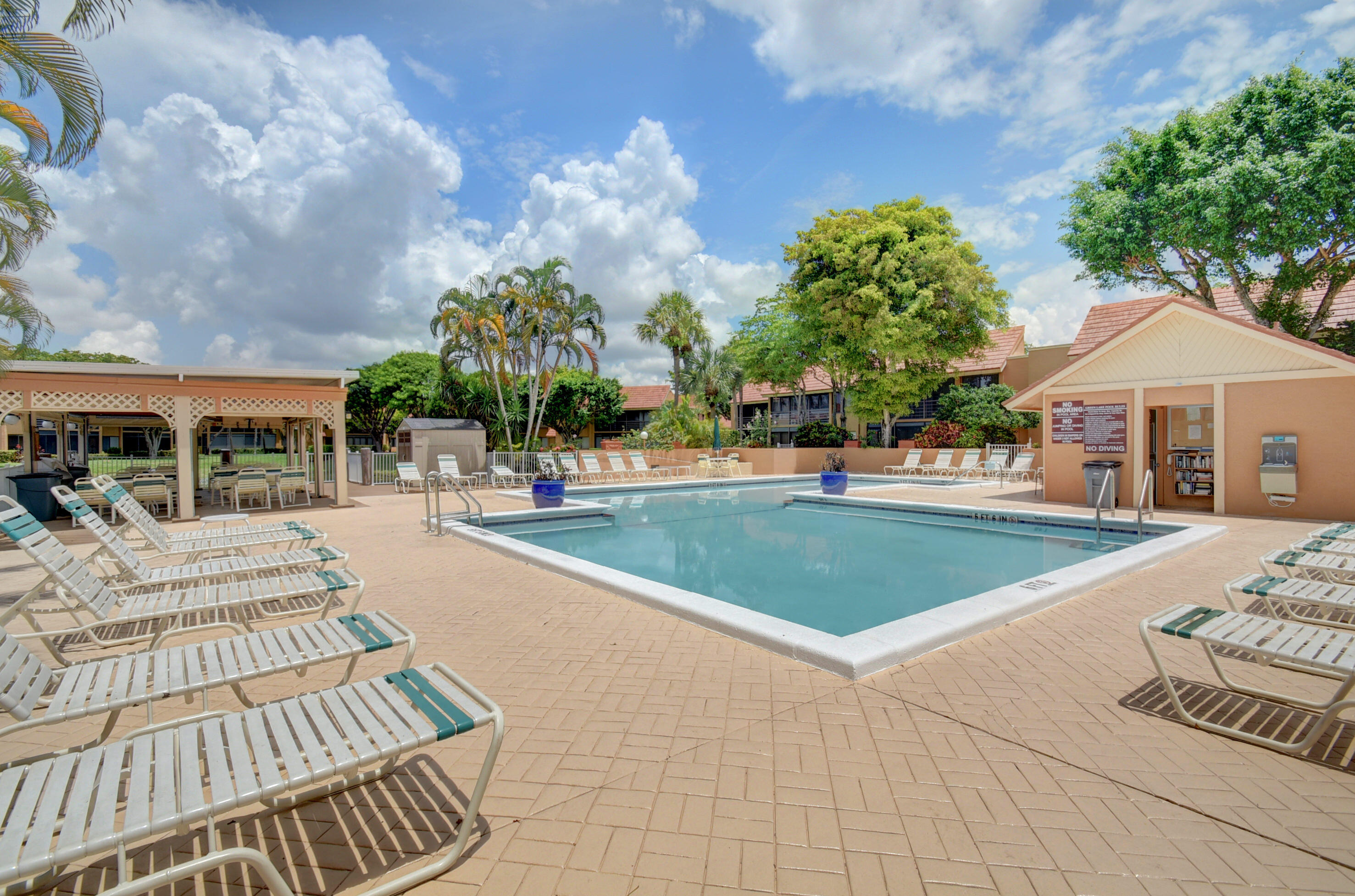 11142 Green Lake Drive 204