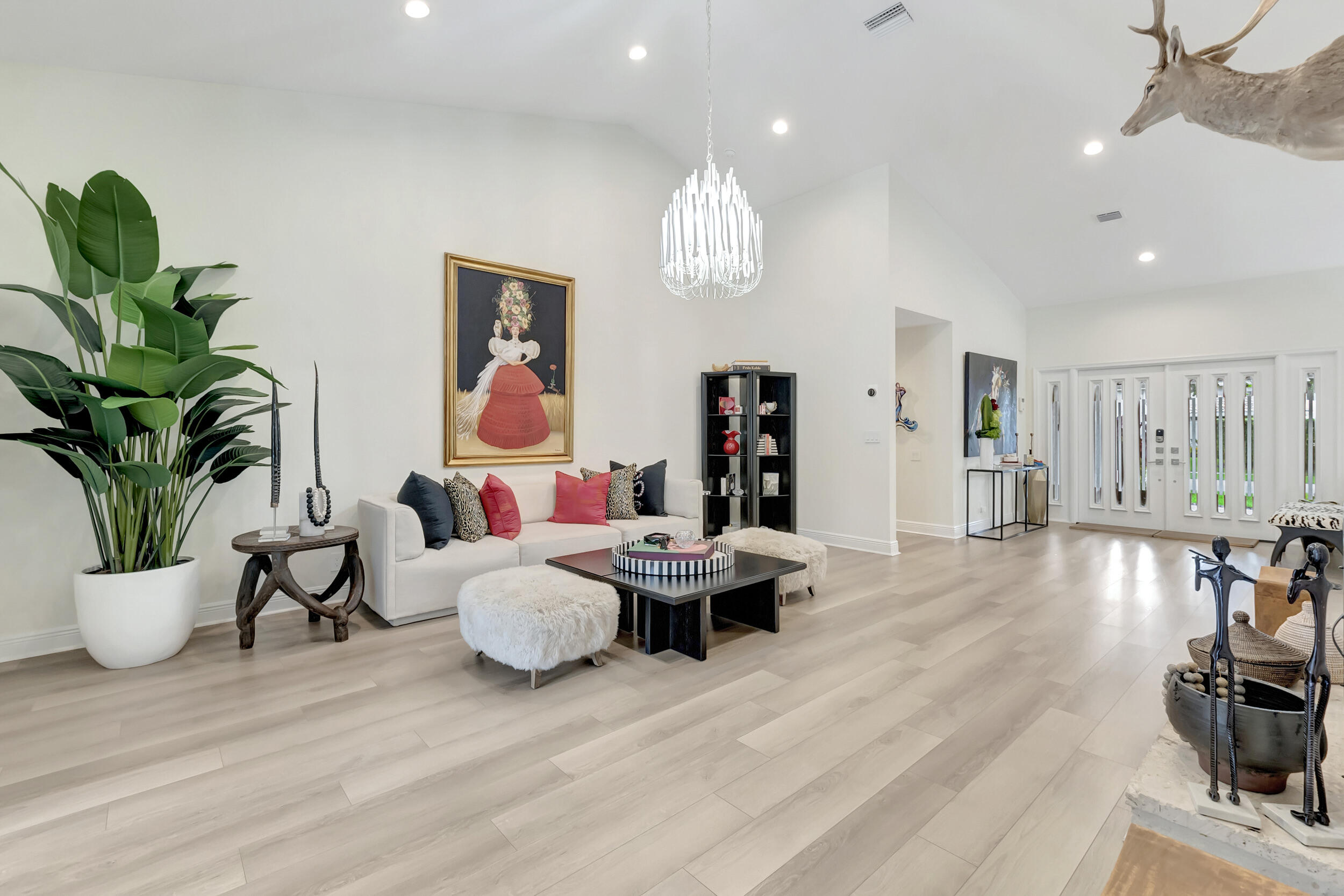 4085 Georges Way