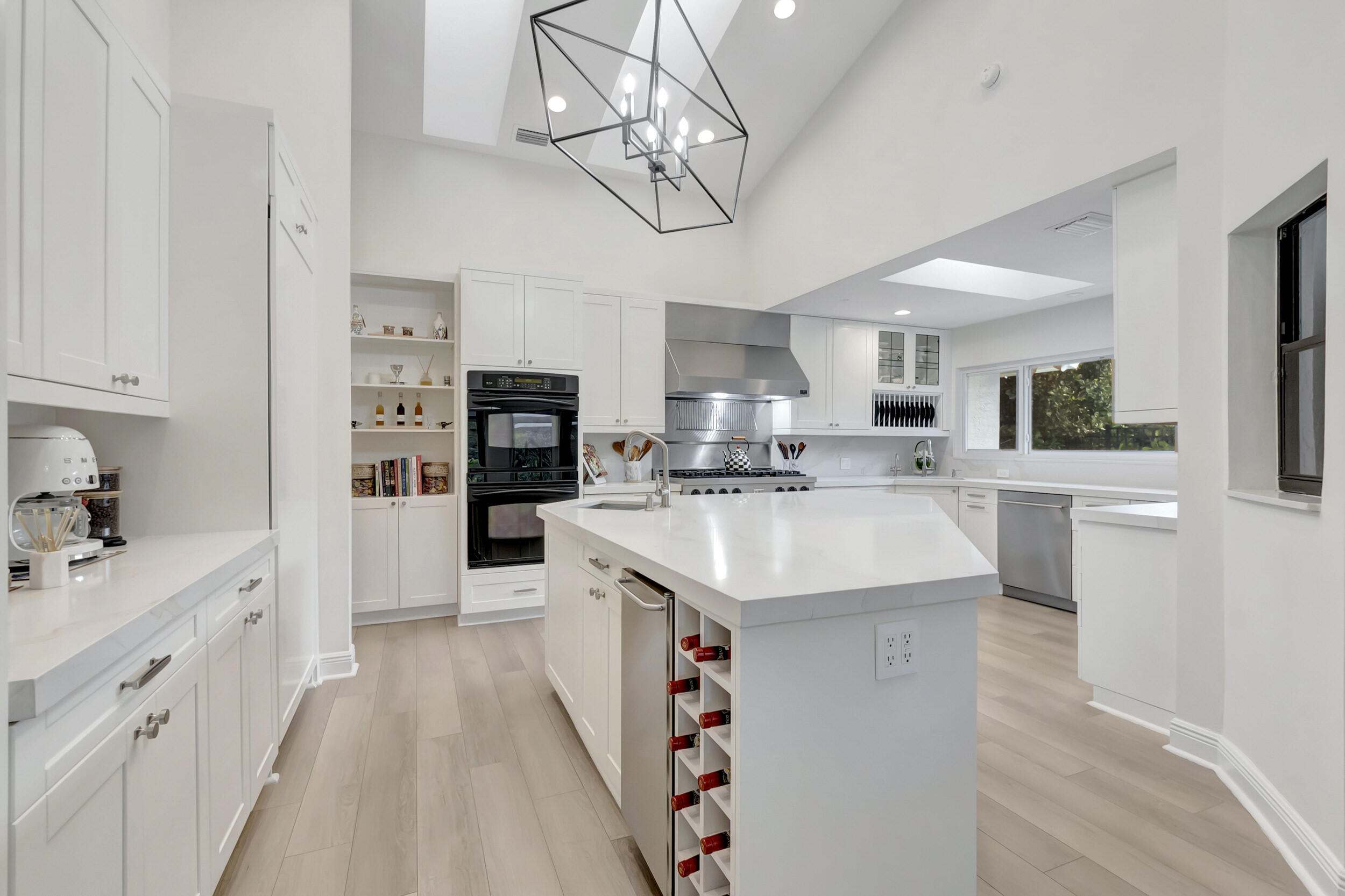 4085 Georges Way