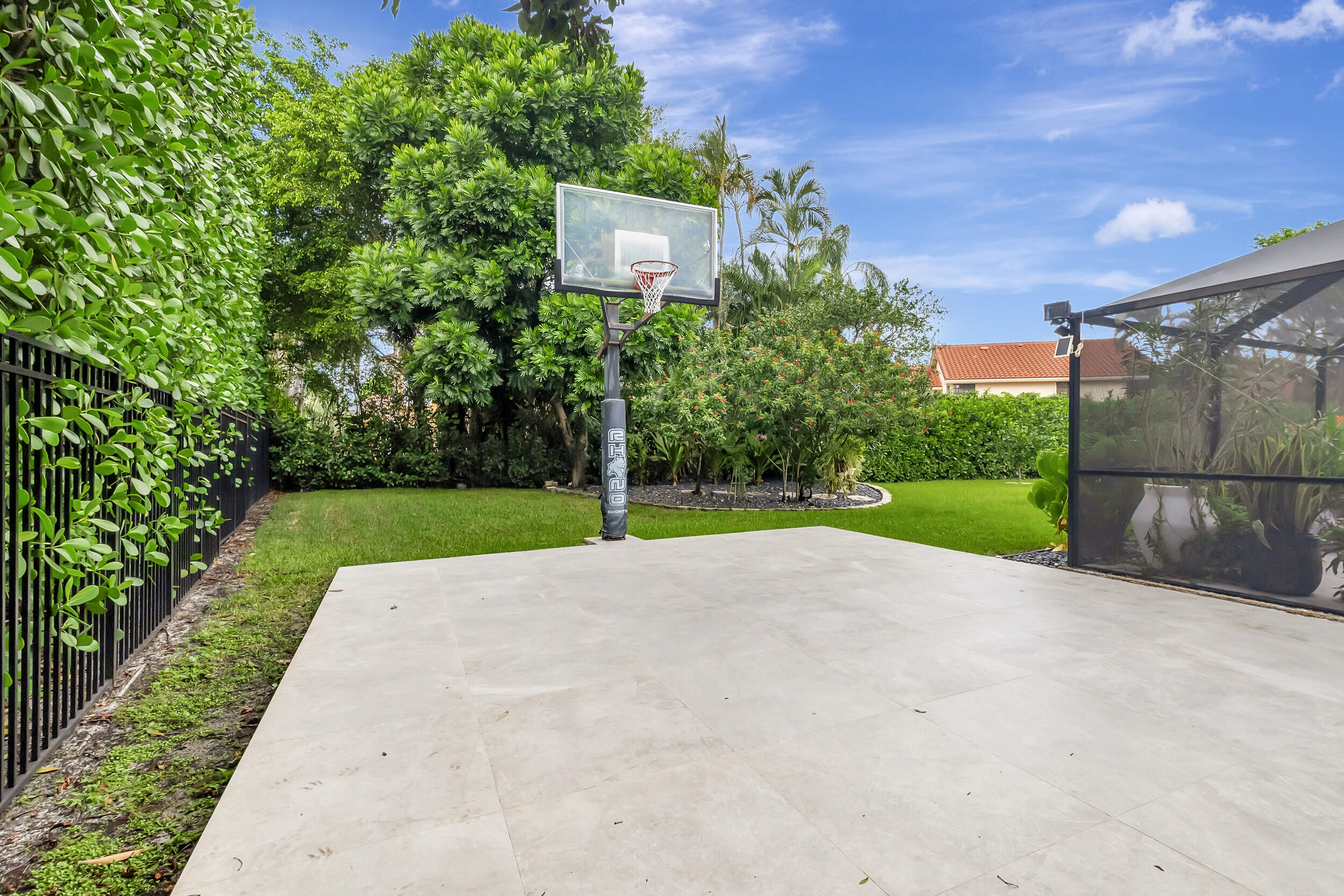 4085 Georges Way