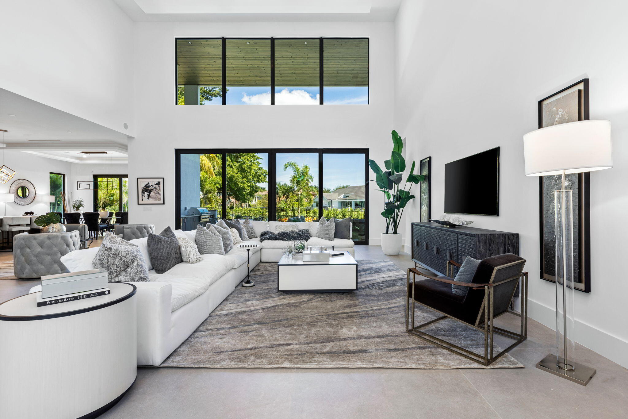 5756 Paddington Way