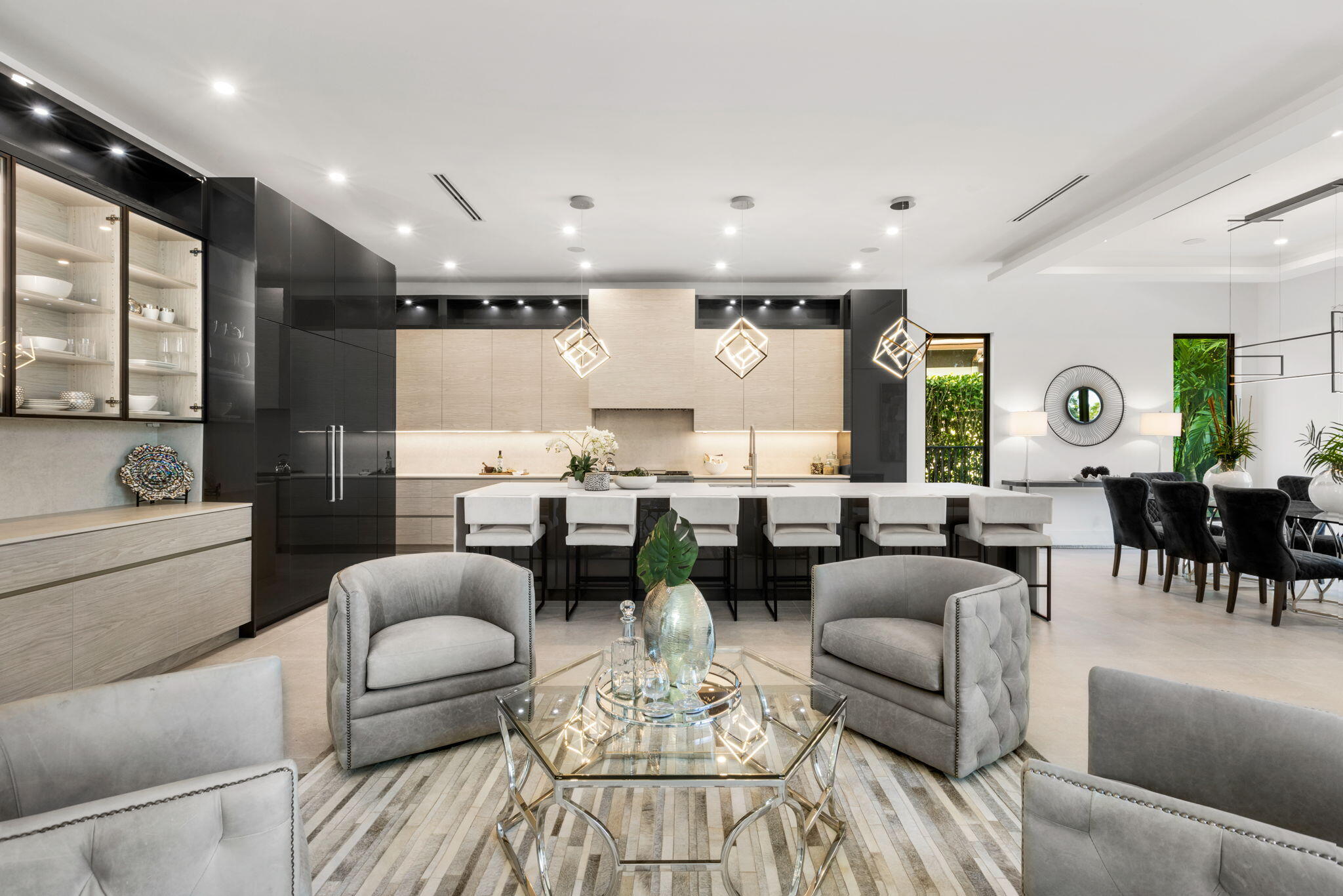 5756 Paddington Way