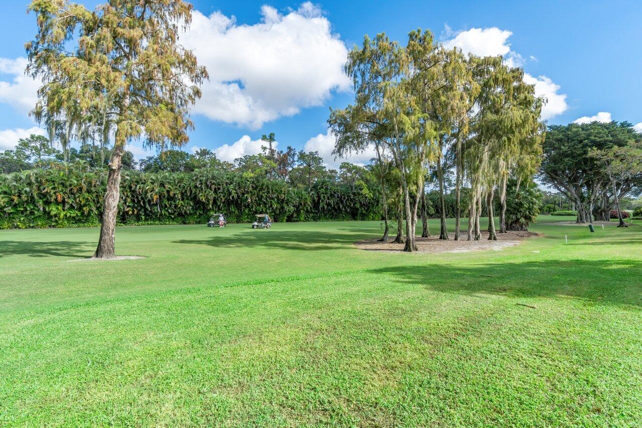 11123 Highland Circle