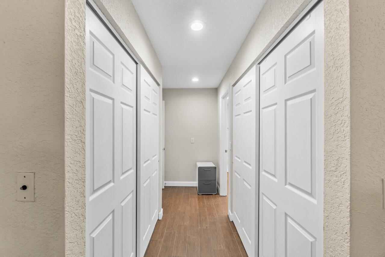11123 Highland Circle