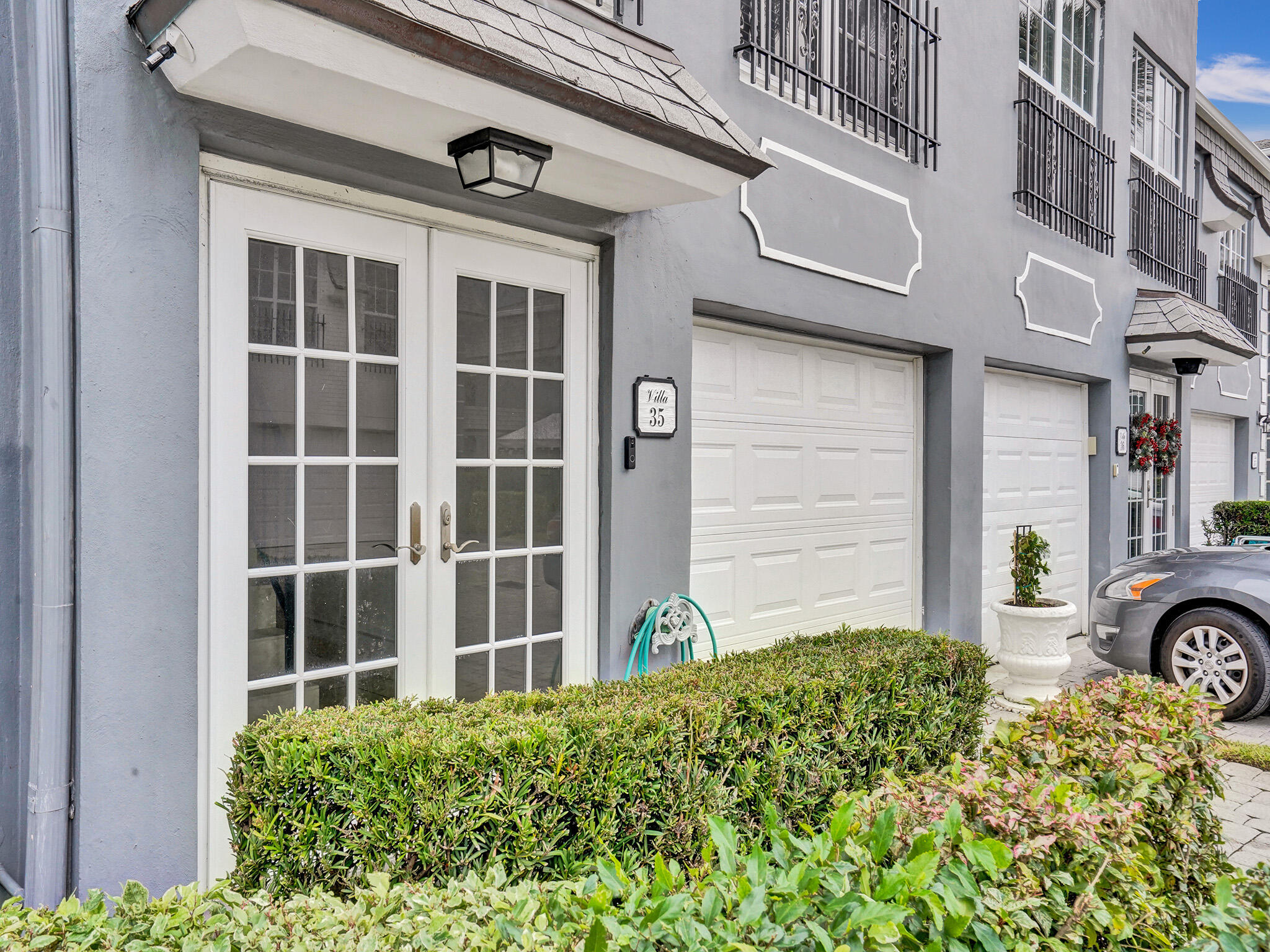 1194 Hillsboro Mile 35