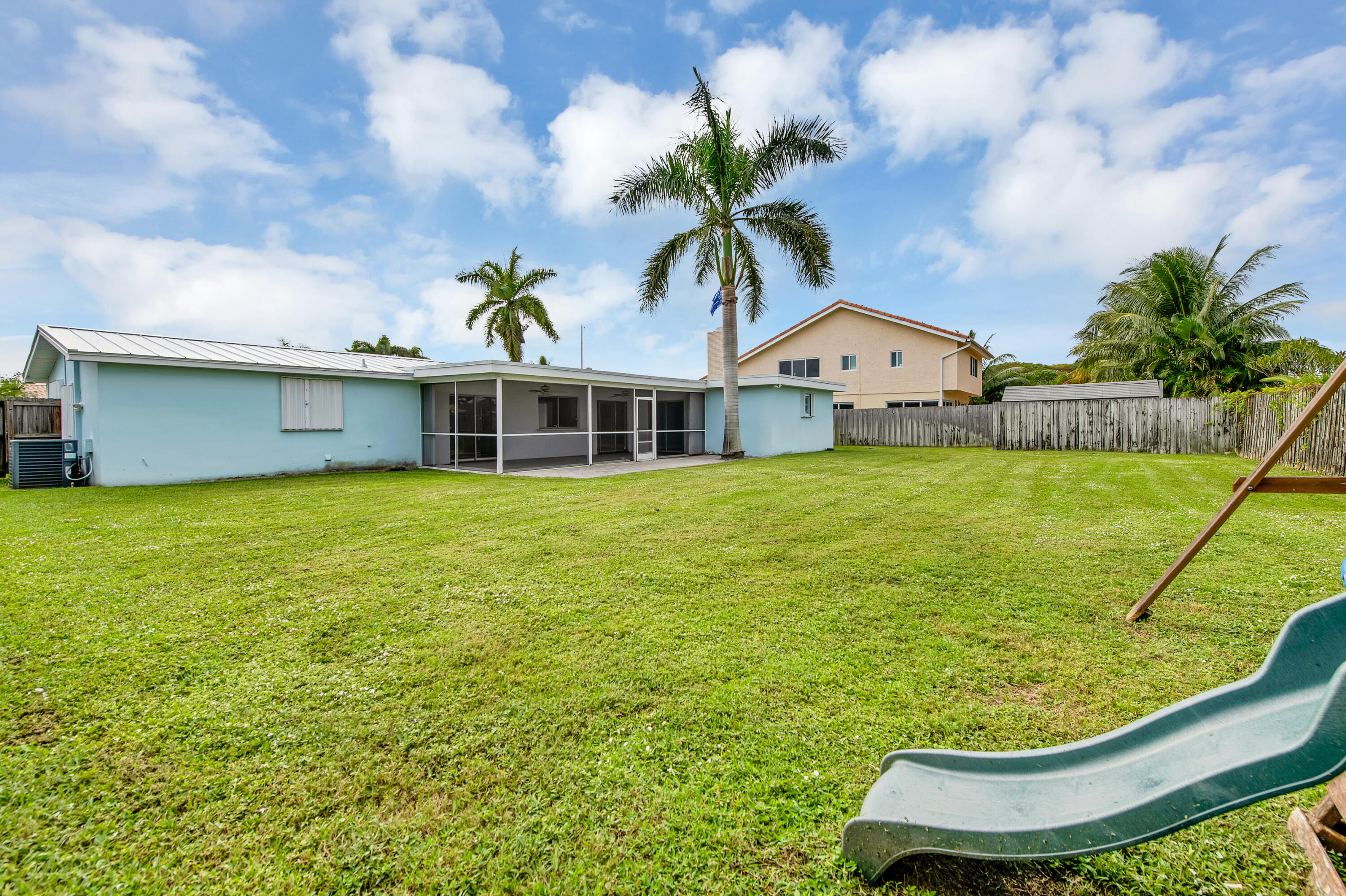 1521 SW 14th Street