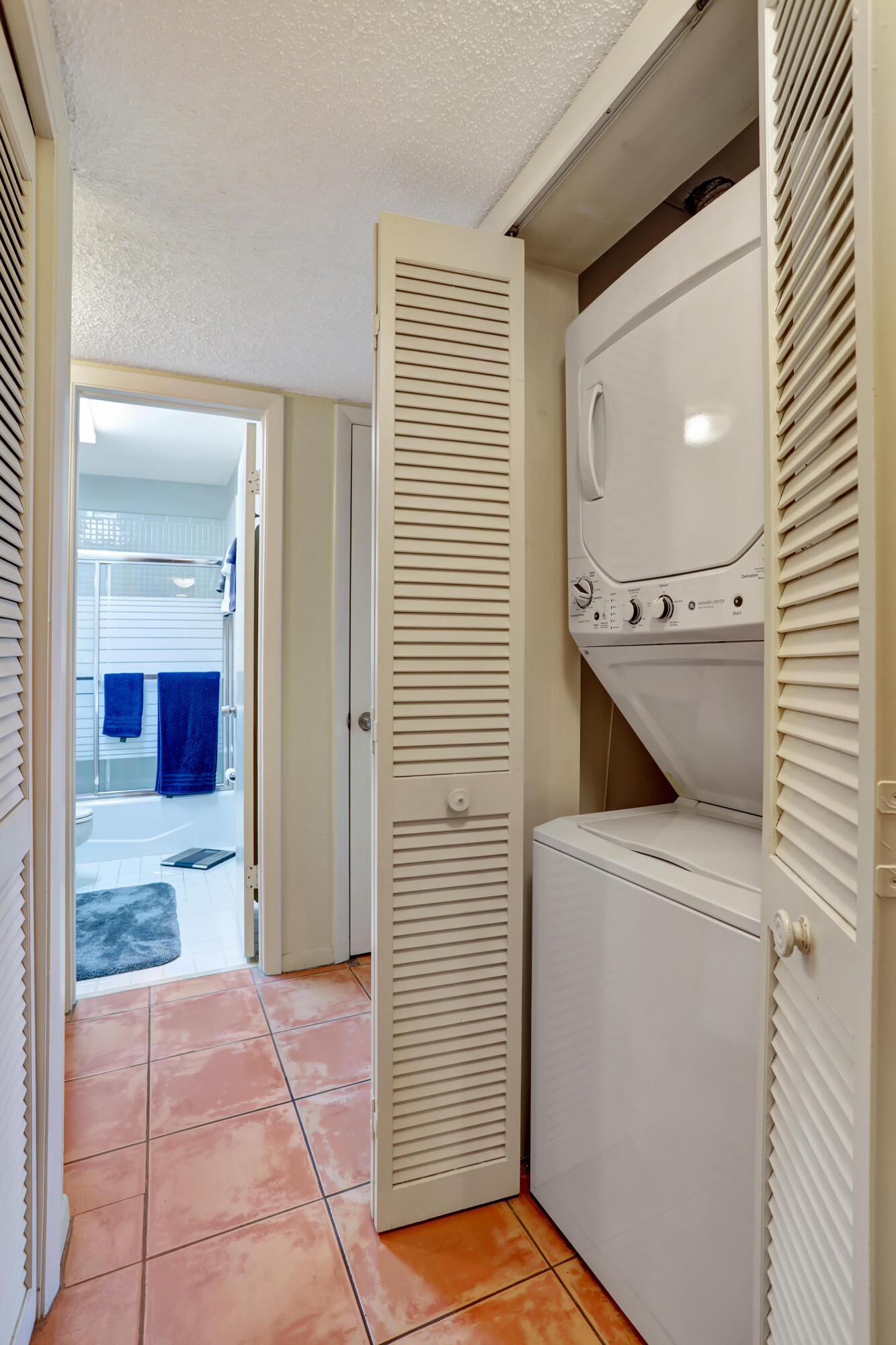 3900 NE 17th Avenue 1408