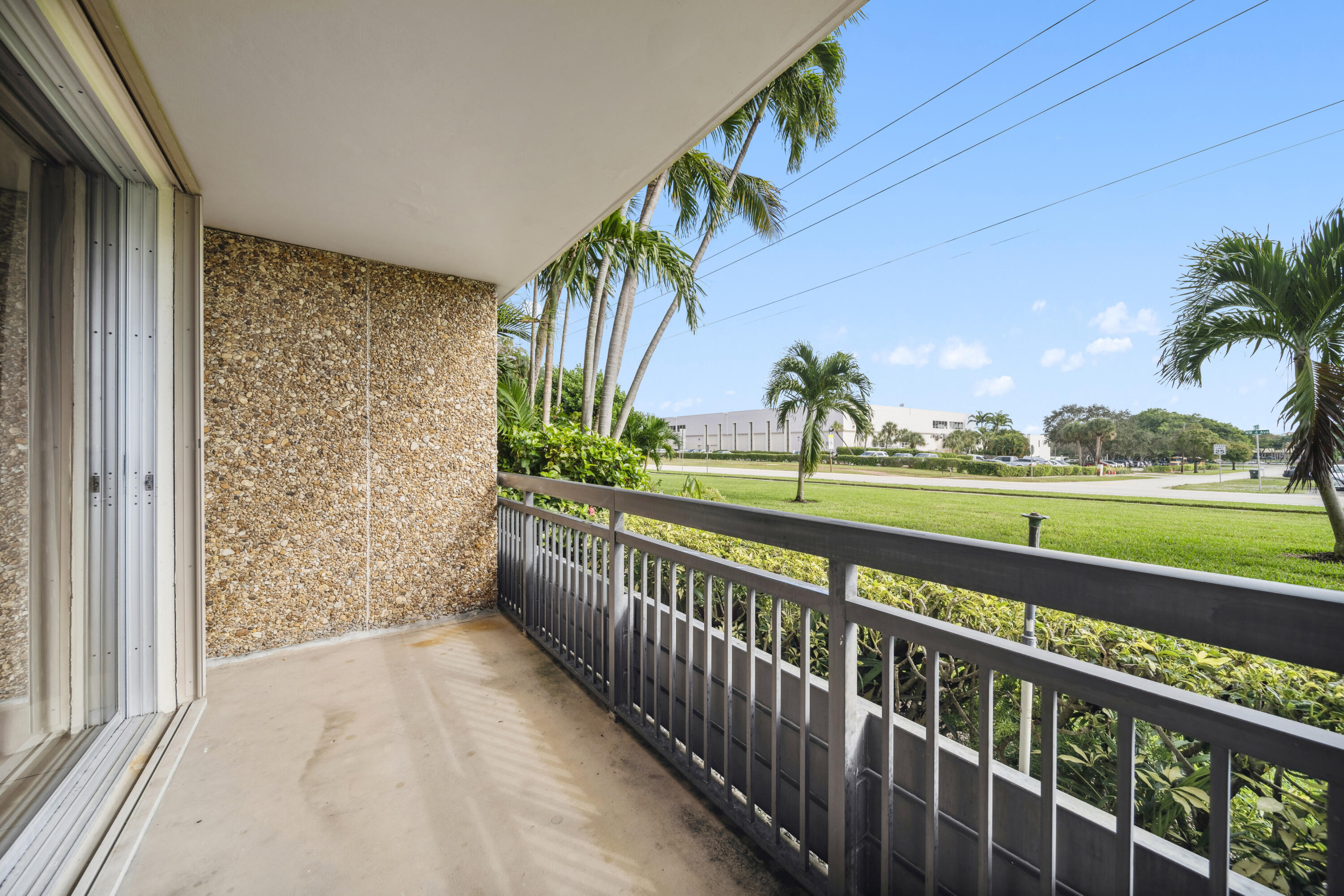 555 NW 4th Avenue 1240