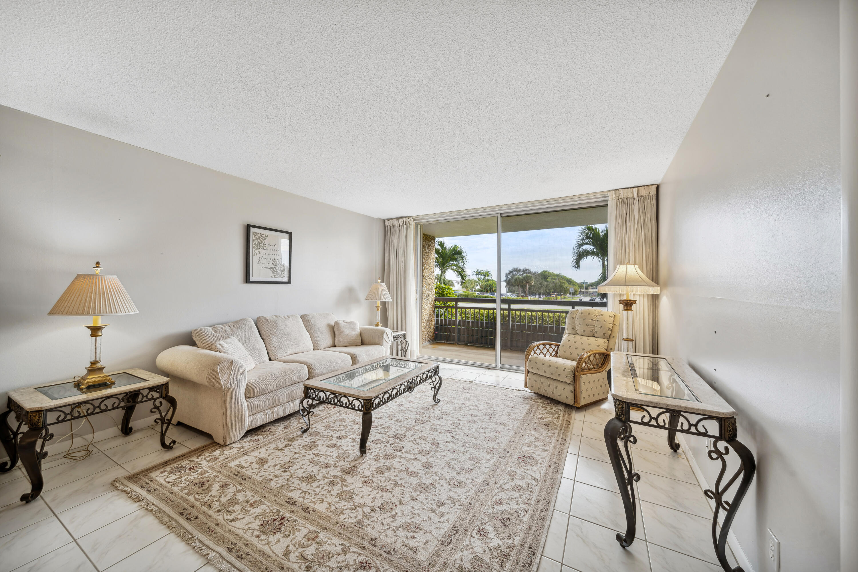 555 NW 4th Avenue 1240