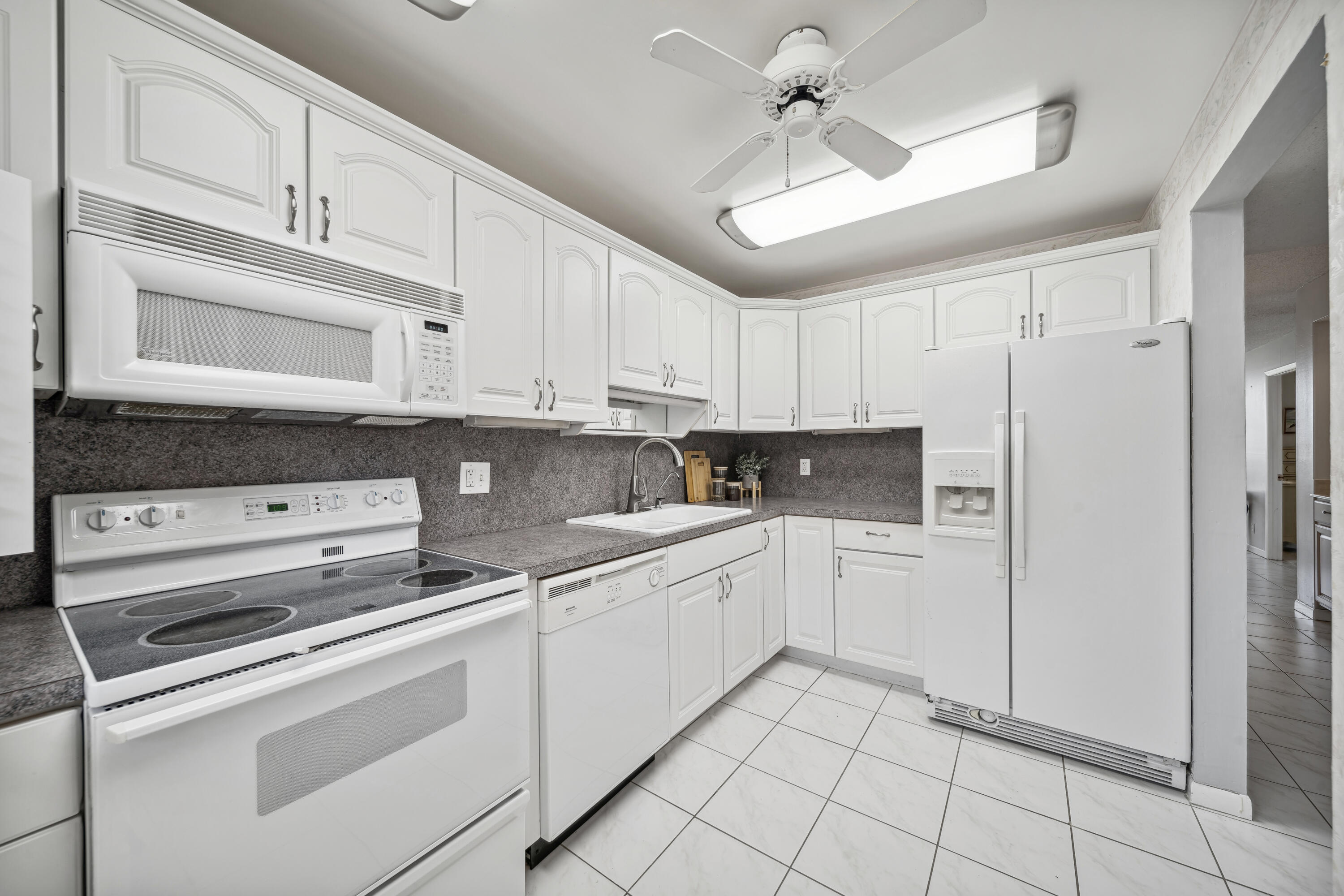 555 NW 4th Avenue 1240