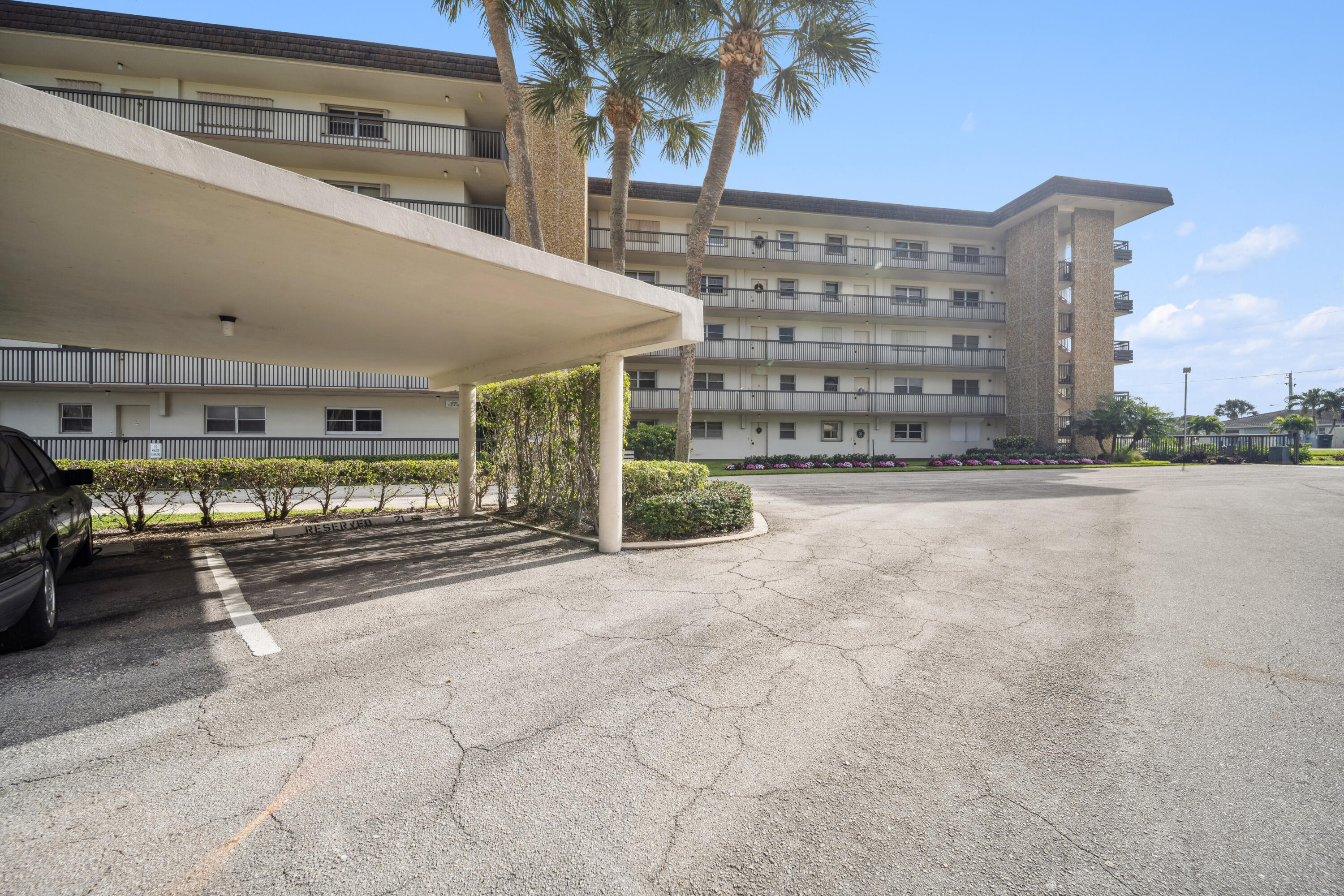 555 NW 4th Avenue 1240