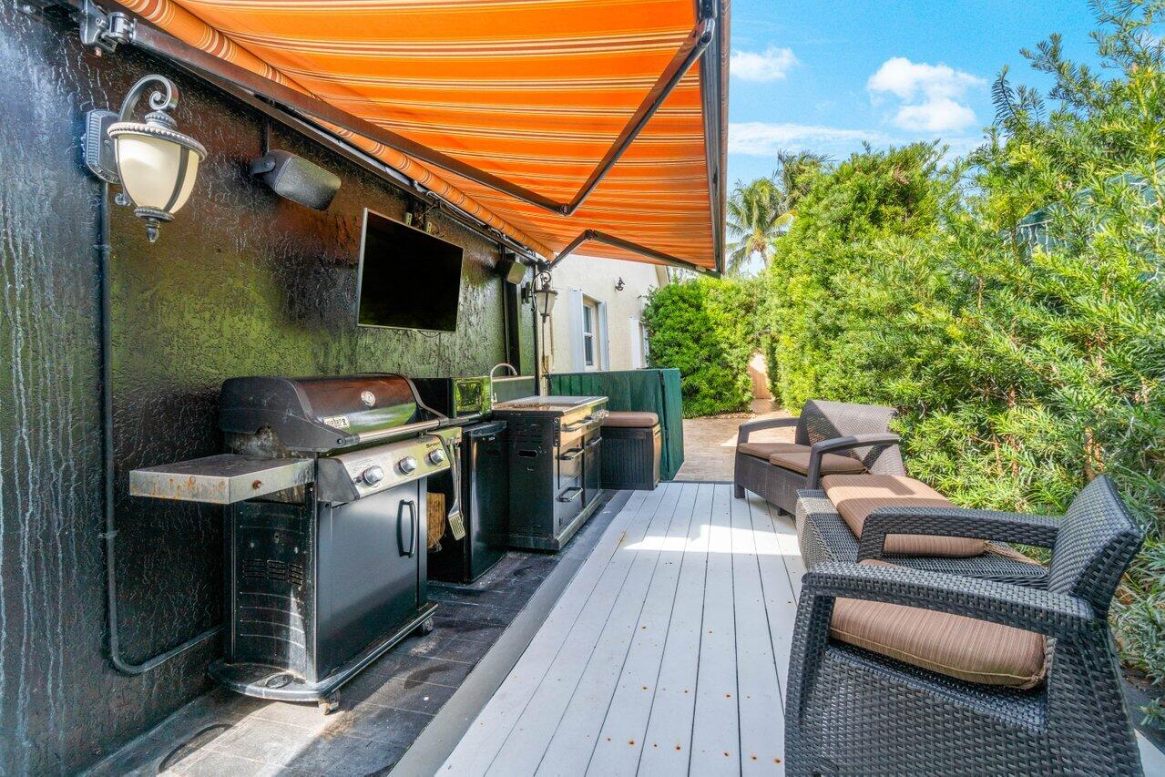294 NW 69th Street