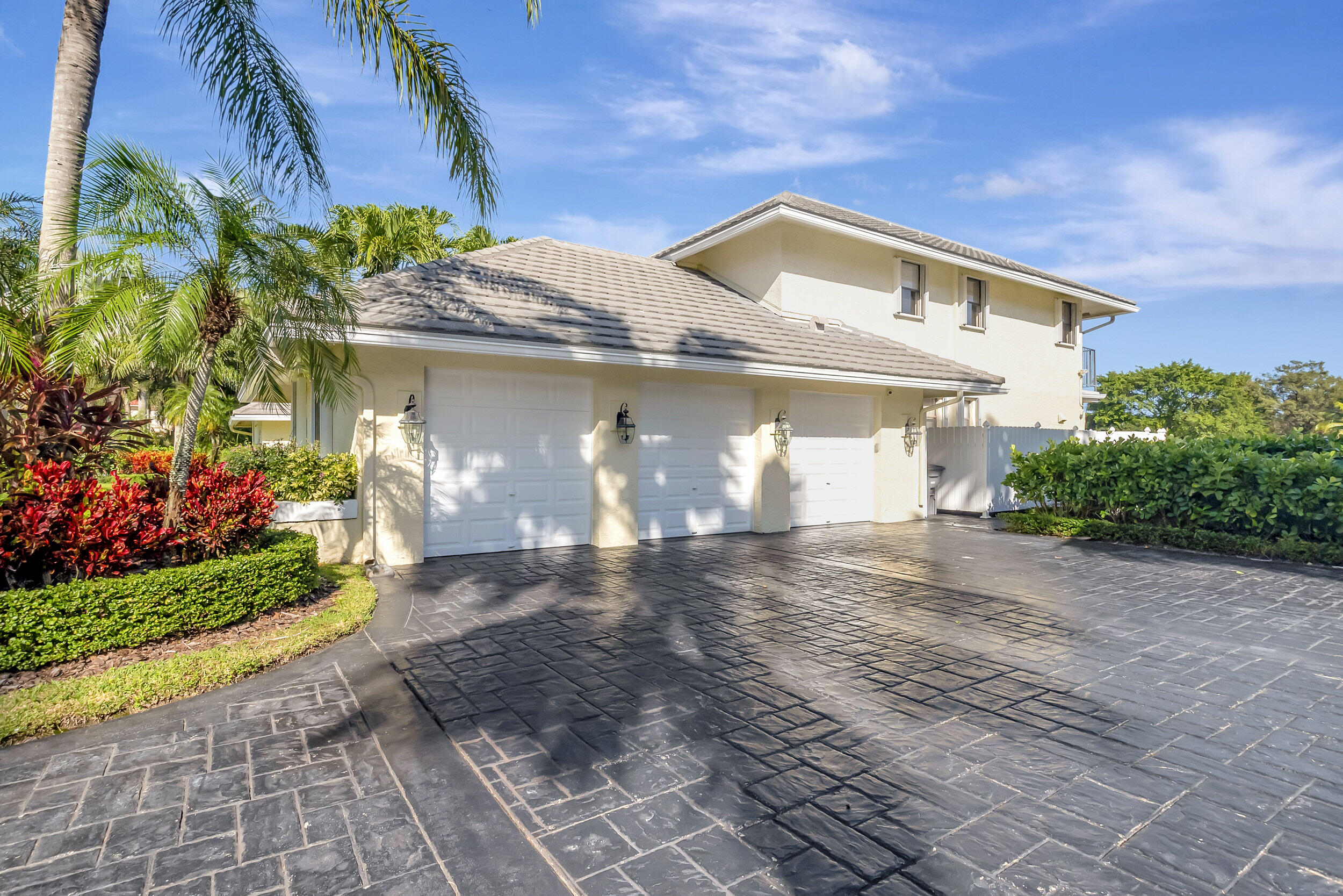 17813 Fieldbrook Circle W