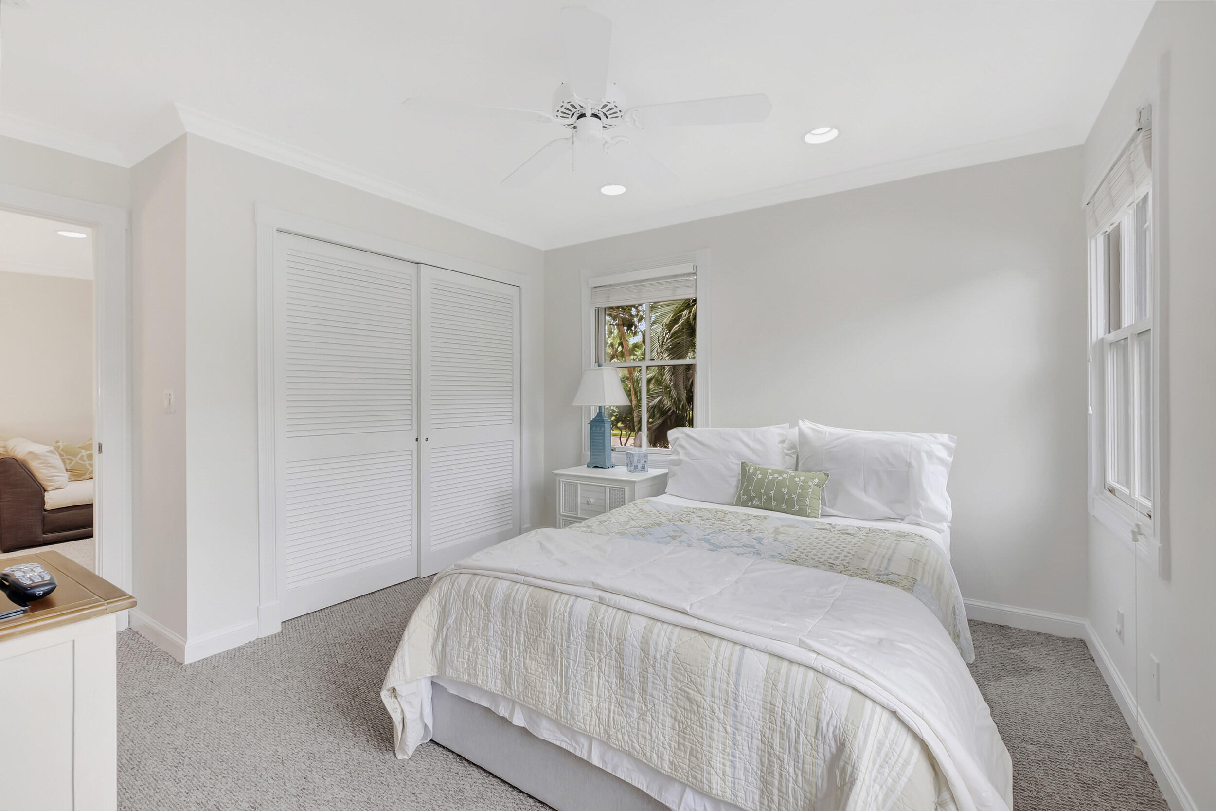 5600 NW 40th Avenue